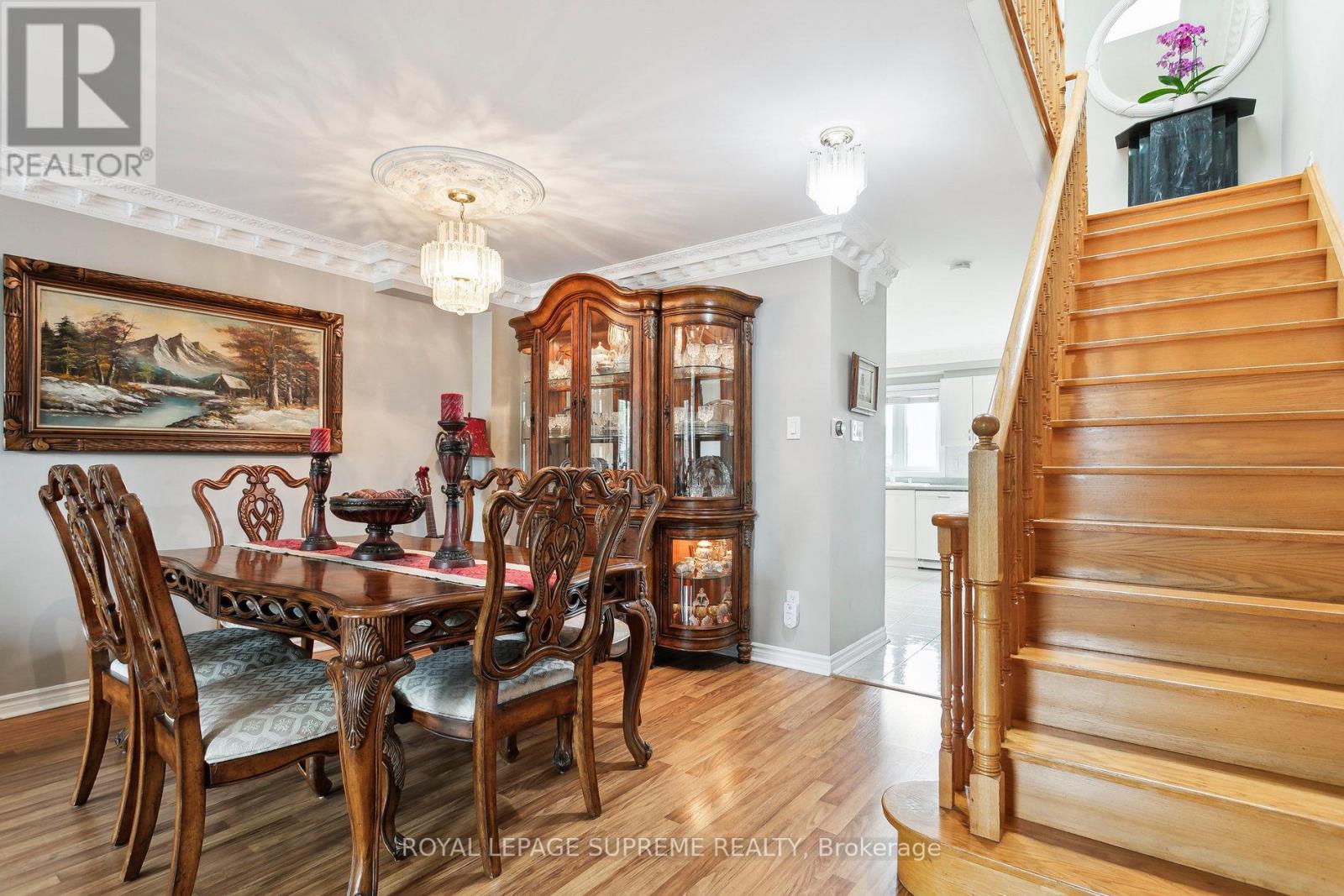 26 Guestville Avenue, Toronto (Rockcliffe-Smythe), Ontario  M6N 4N2 - Photo 10 - W12212735
