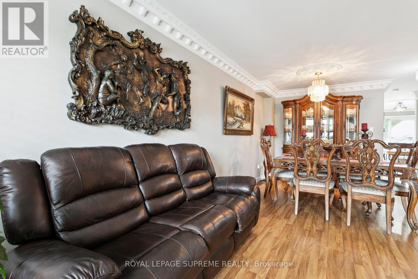 26 Guestville Avenue, Toronto (Rockcliffe-Smythe), Ontario  M6N 4N2 - Photo 13 - W12212735