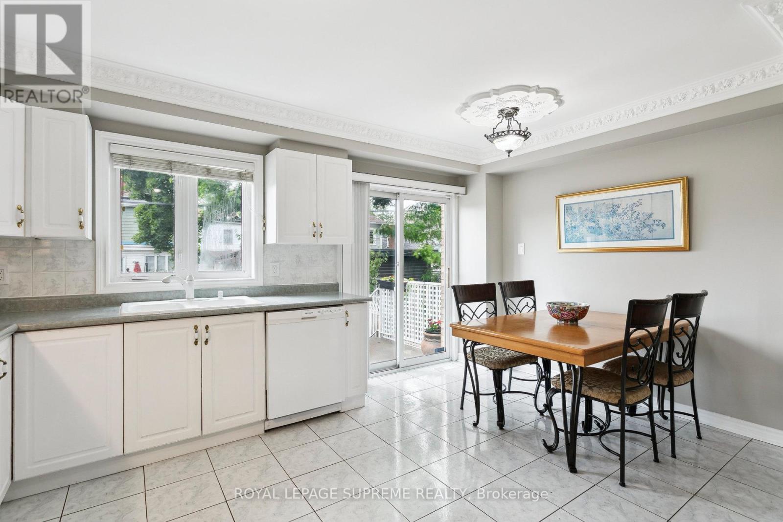 26 Guestville Avenue, Toronto (Rockcliffe-Smythe), Ontario  M6N 4N2 - Photo 20 - W12212735