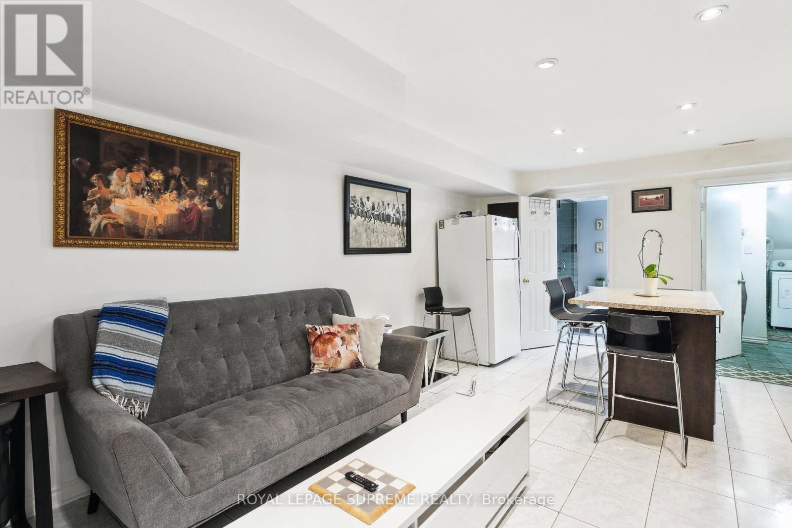 26 Guestville Avenue, Toronto (Rockcliffe-Smythe), Ontario  M6N 4N2 - Photo 33 - W12212735