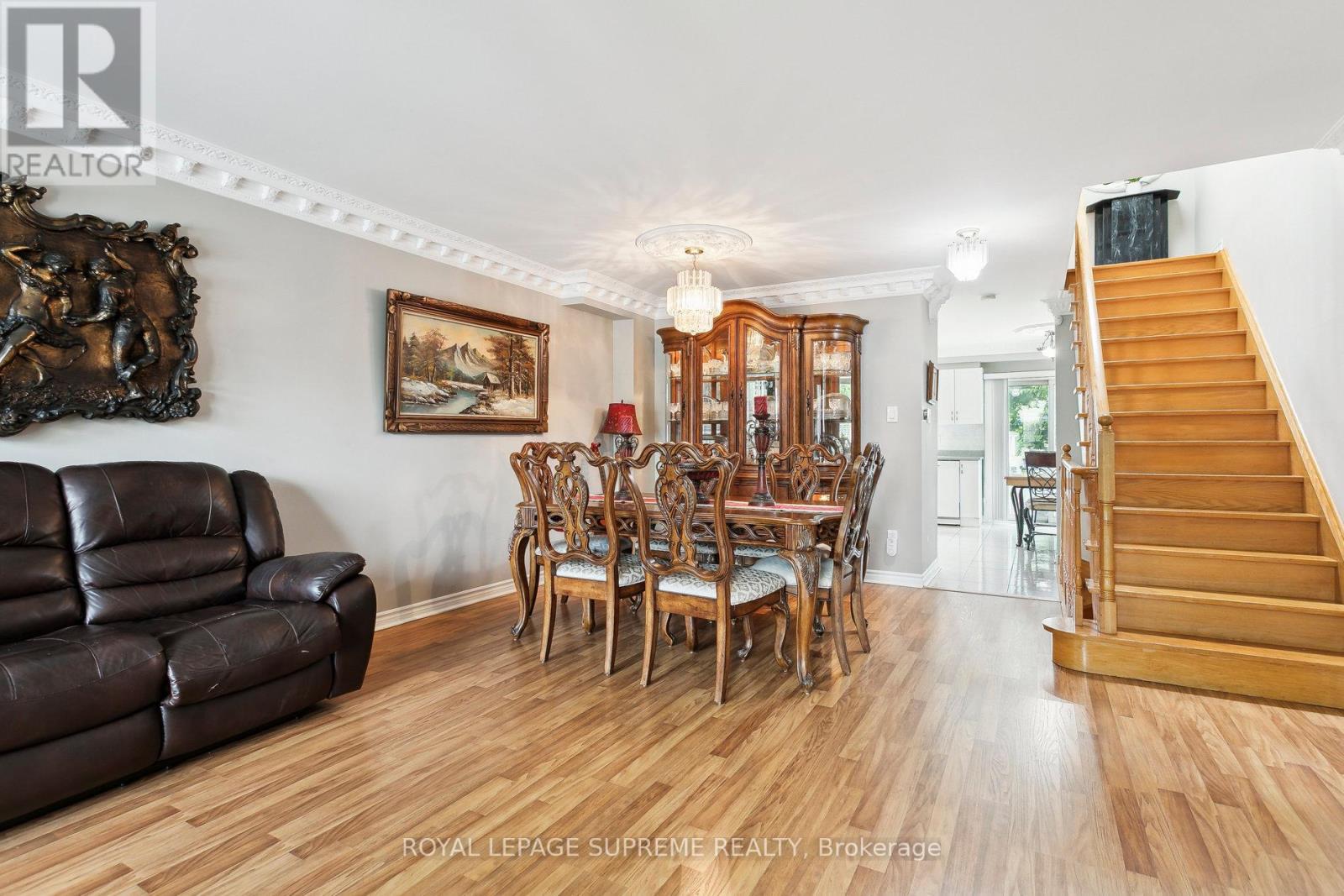 26 Guestville Avenue, Toronto (Rockcliffe-Smythe), Ontario  M6N 4N2 - Photo 9 - W12212735
