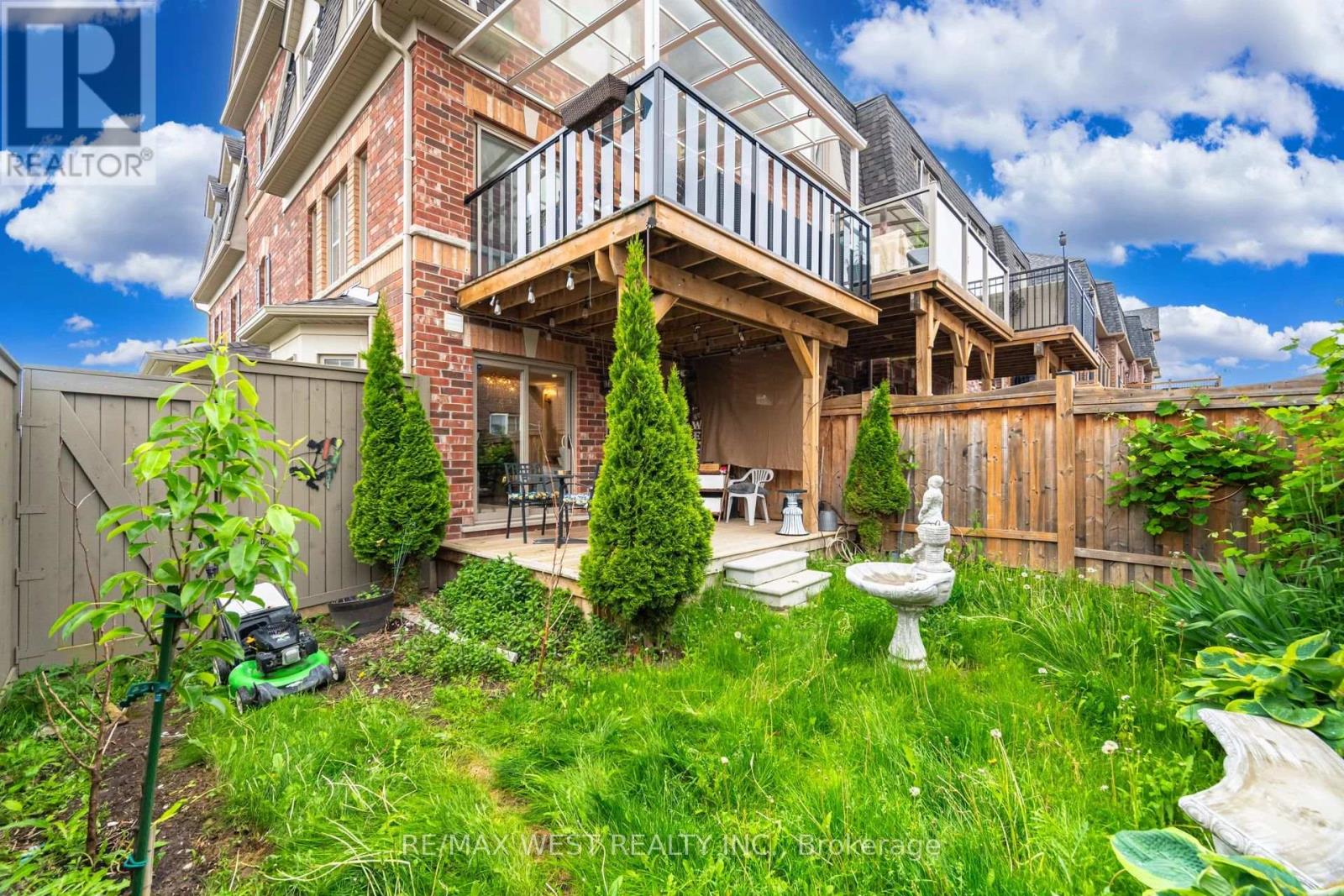 70 Hogan Manor Drive, Brampton, Ontario  L7A 4V3 - Photo 45 - W12212757