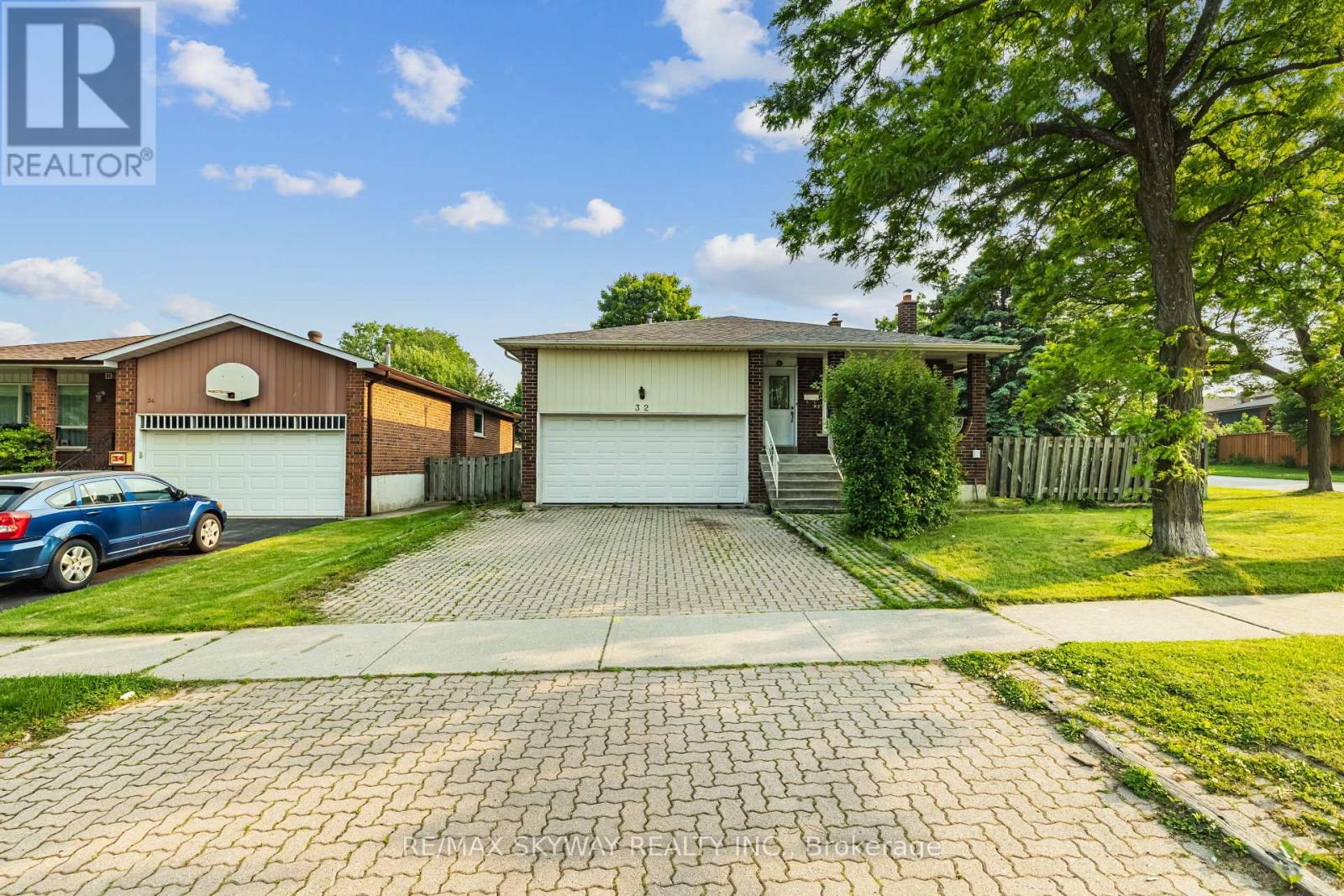 32 MAITLAND STREET, Brampton, Ontario