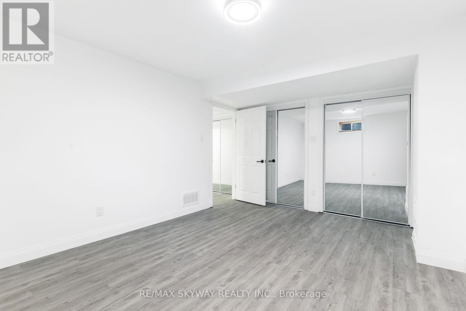 32 Maitland Street, Brampton (Central Park), Ontario  L6S 3B8 - Photo 39 - W12212759