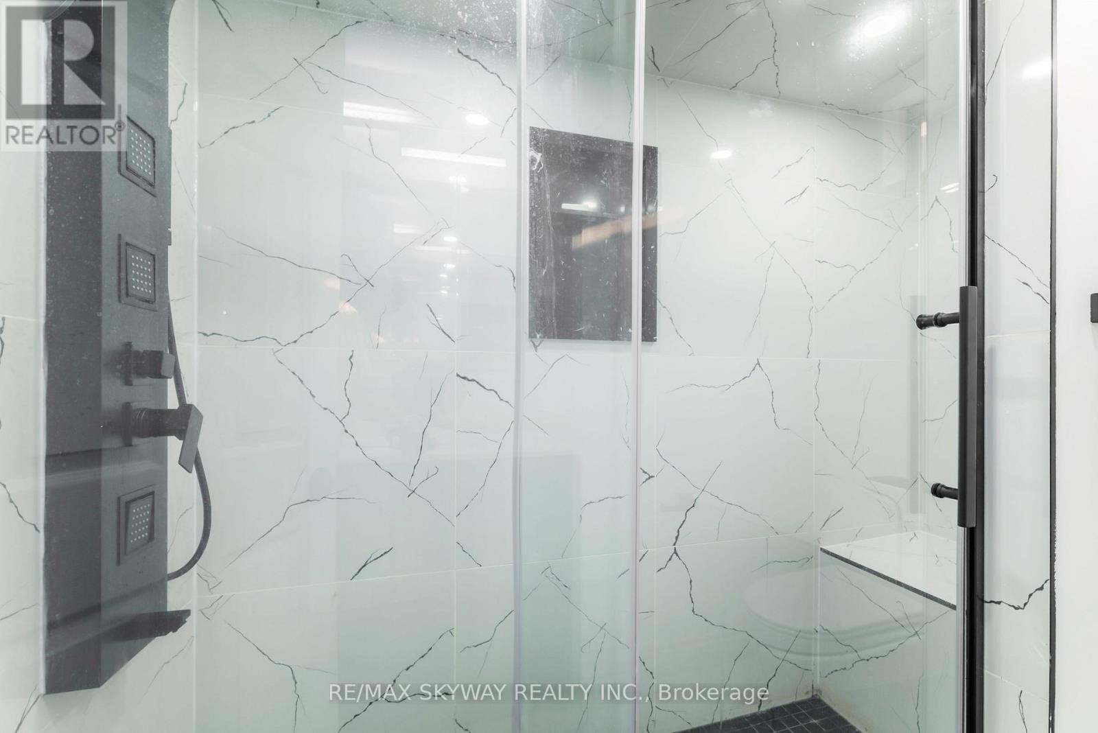 32 Maitland Street, Brampton (Central Park), Ontario  L6S 3B8 - Photo 44 - W12212759