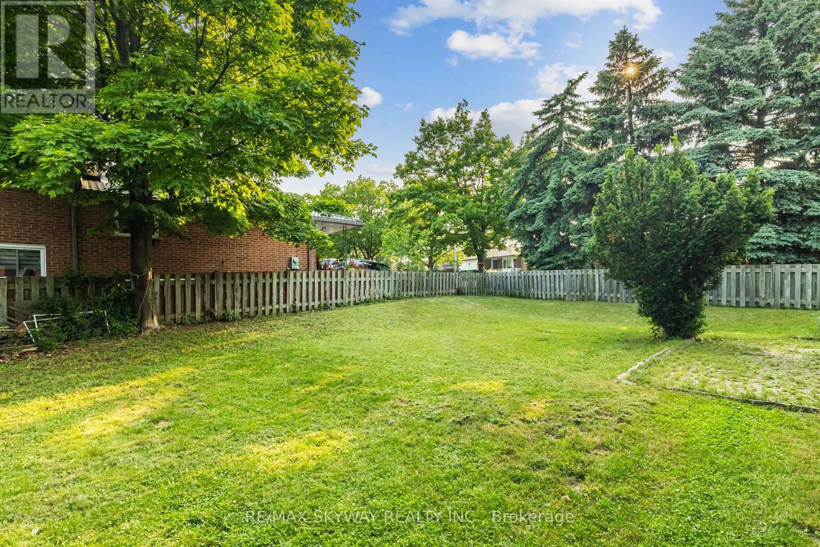 32 Maitland Street, Brampton (Central Park), Ontario  L6S 3B8 - Photo 50 - W12212759
