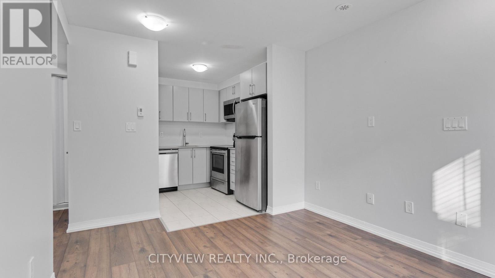 121 - 1145 Journeyman Lane, Mississauga (Clarkson), Ontario  L5J 0B5 - Photo 11 - W12212776
