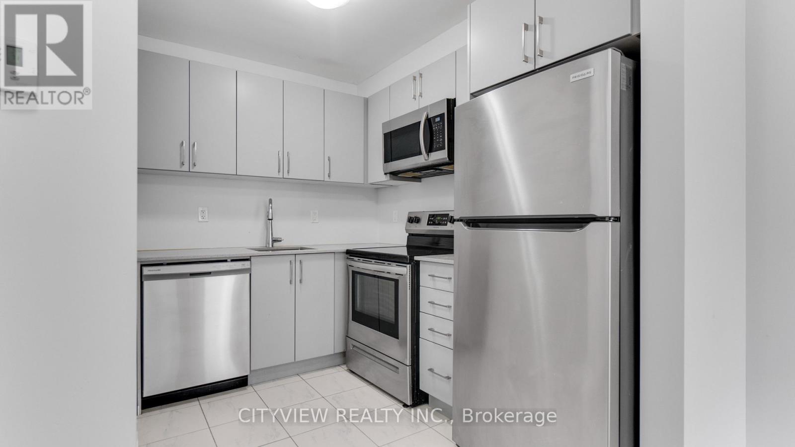 121 - 1145 Journeyman Lane, Mississauga (Clarkson), Ontario  L5J 0B5 - Photo 12 - W12212776