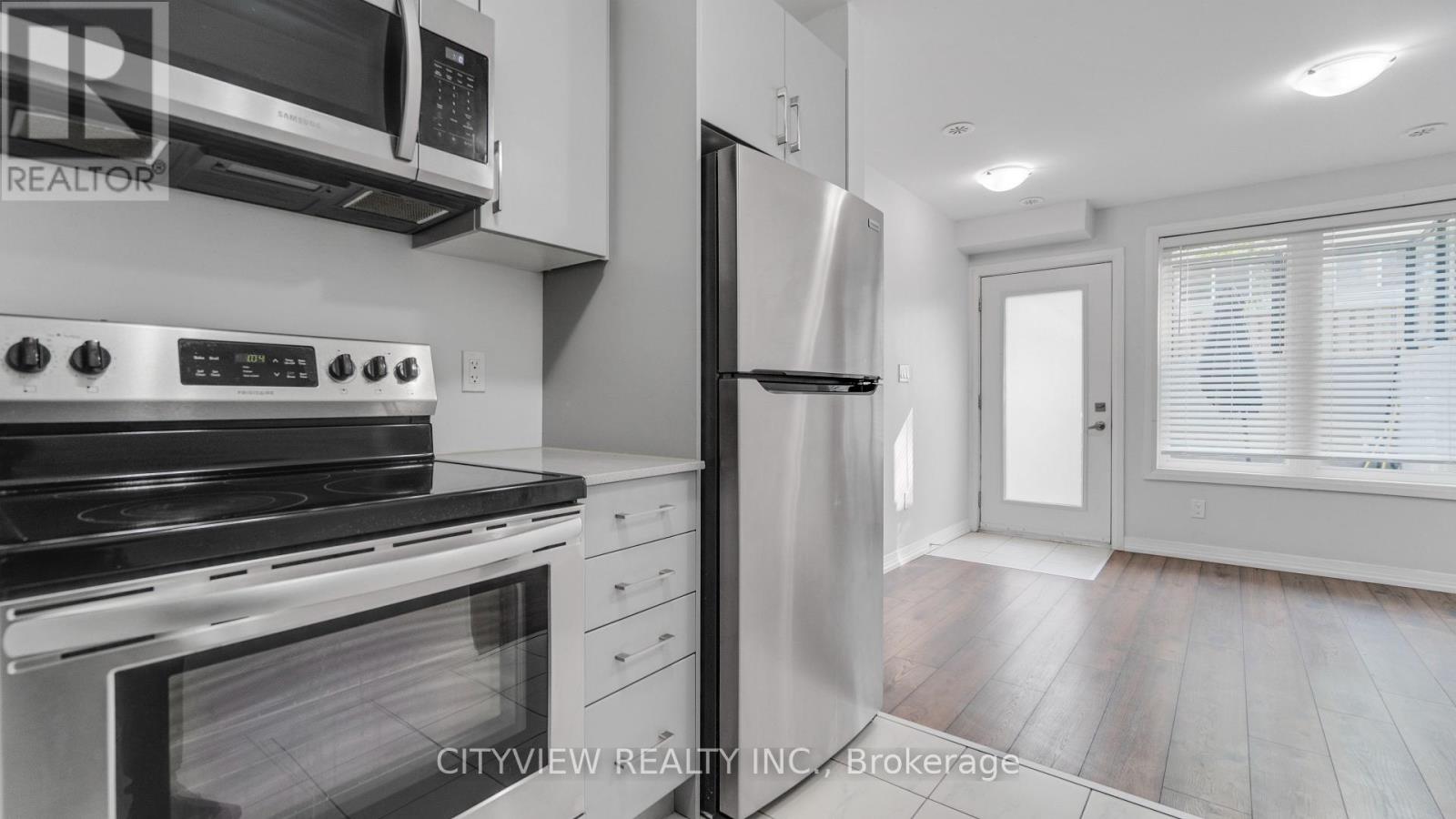121 - 1145 Journeyman Lane, Mississauga (Clarkson), Ontario  L5J 0B5 - Photo 13 - W12212776