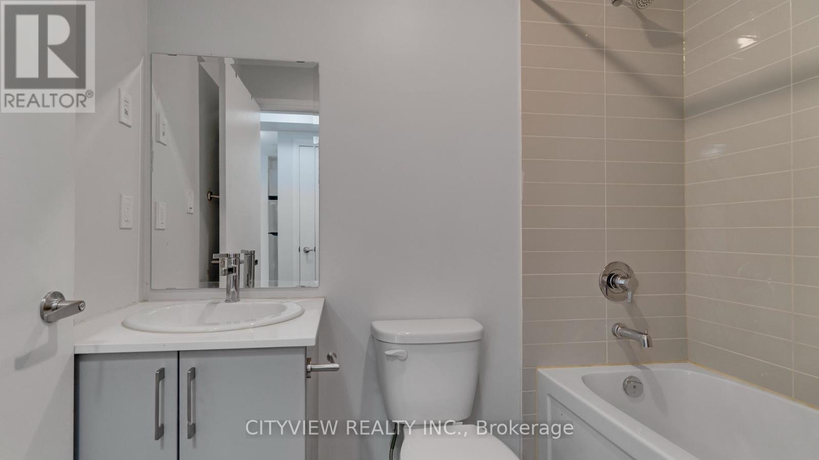 121 - 1145 Journeyman Lane, Mississauga (Clarkson), Ontario  L5J 0B5 - Photo 18 - W12212776