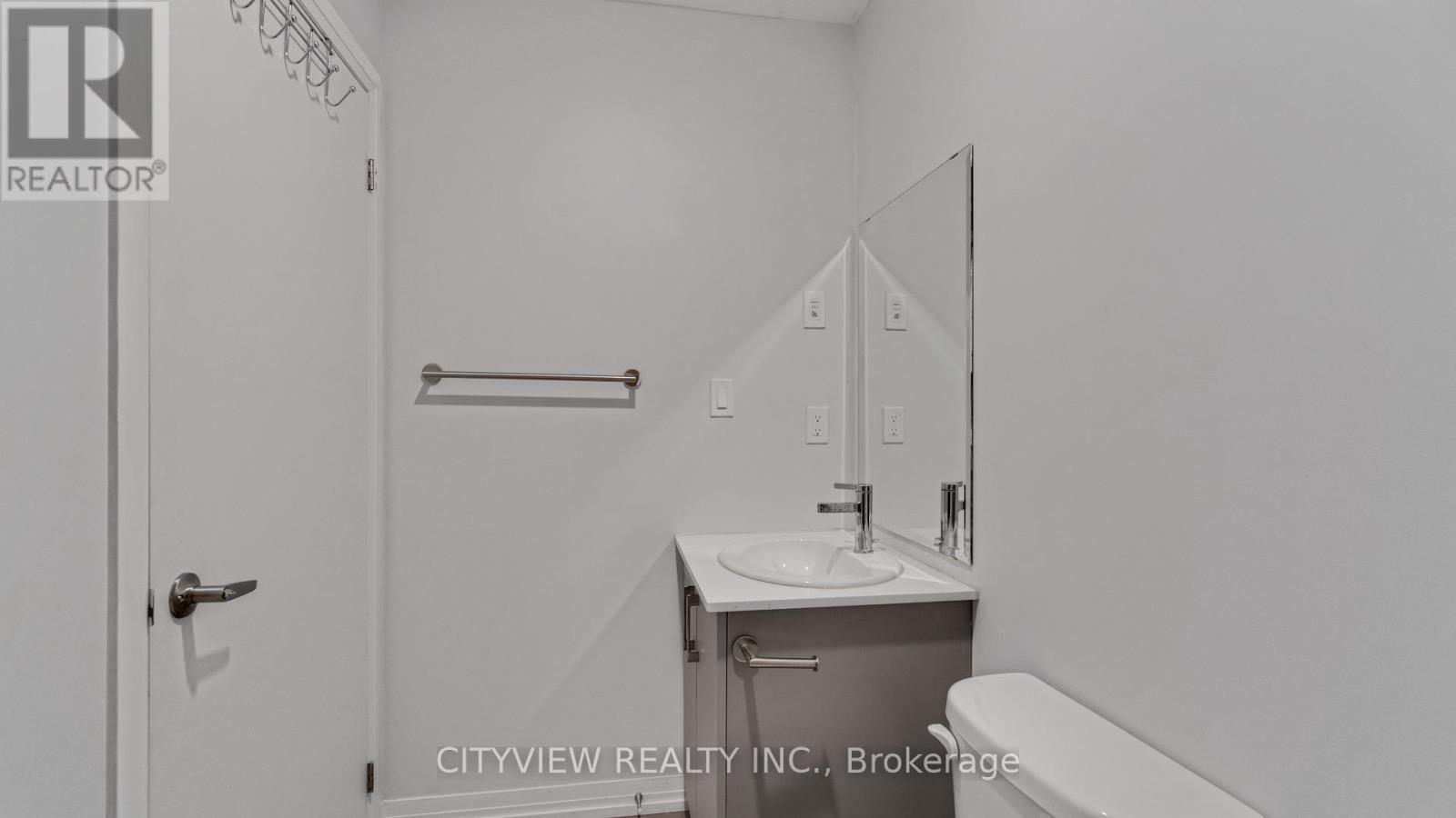 121 - 1145 Journeyman Lane, Mississauga (Clarkson), Ontario  L5J 0B5 - Photo 19 - W12212776