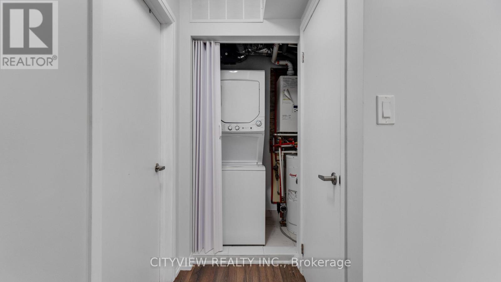 121 - 1145 Journeyman Lane, Mississauga (Clarkson), Ontario  L5J 0B5 - Photo 20 - W12212776