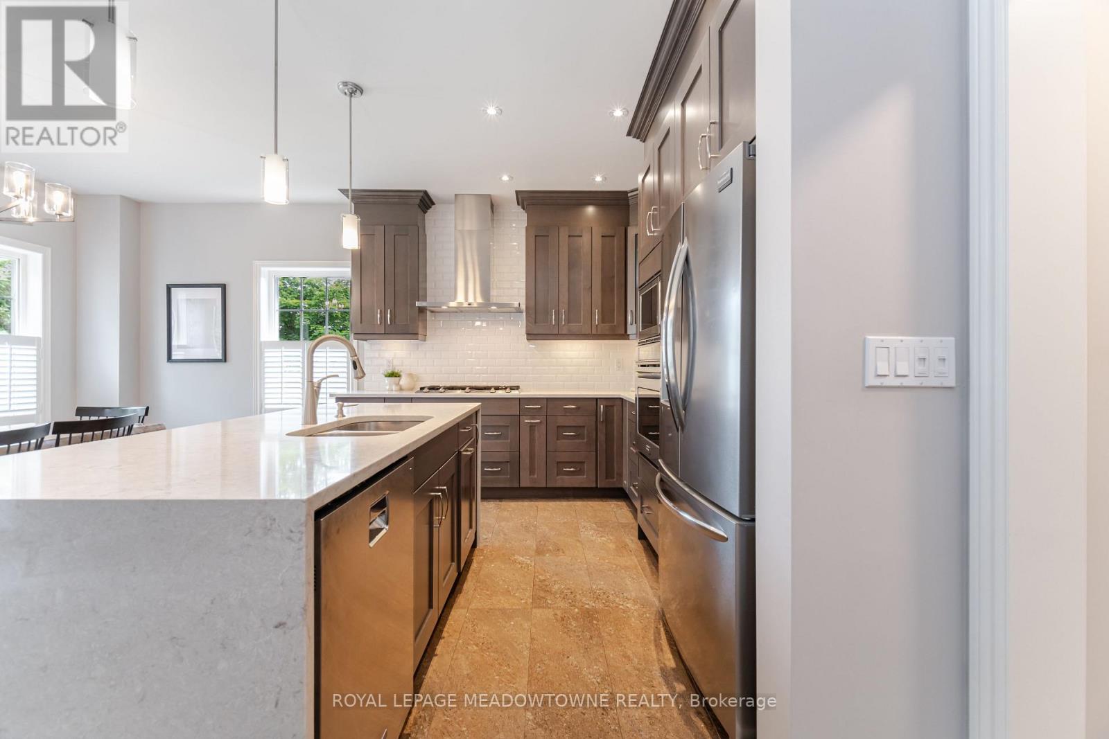 6944 Johnson Wagon Crescent, Mississauga, Ontario  L5W 1B2 - Photo 13 - W12212780