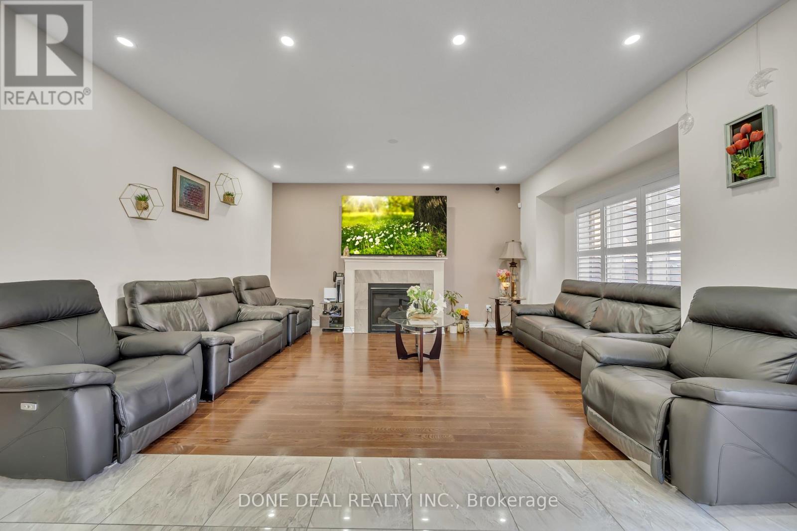 10 Lola Crescent, Brampton (Northwest Brampton), Ontario  L7A 4J7 - Photo 12 - W12212785