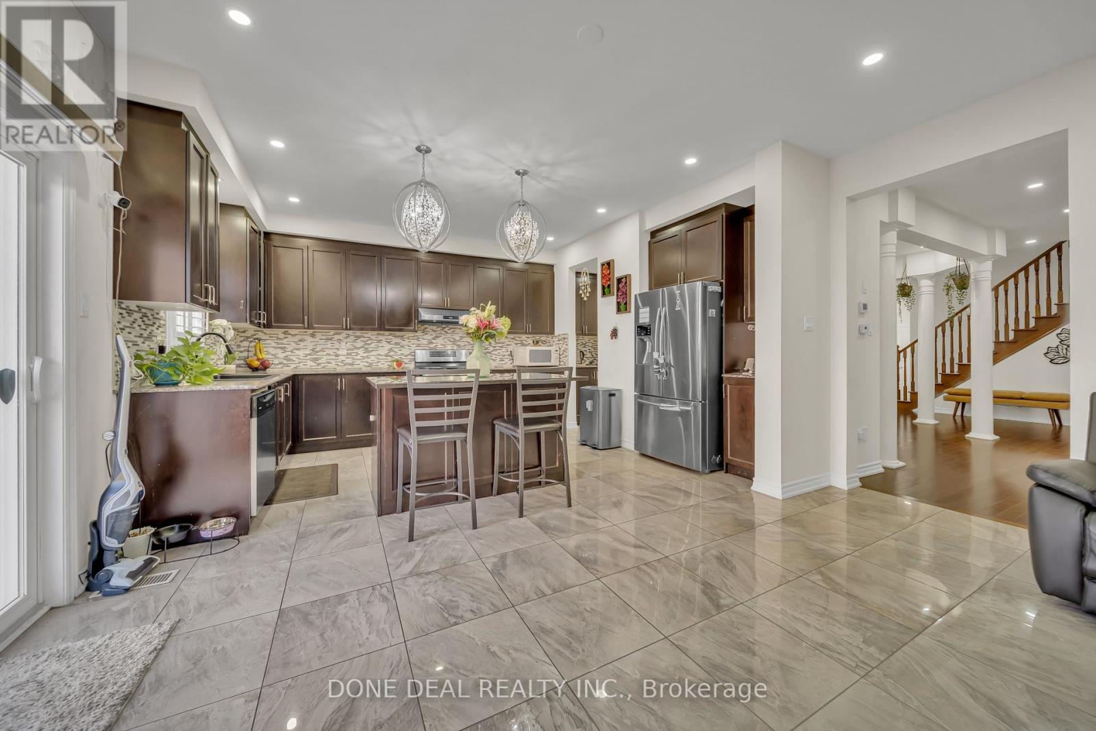 10 Lola Crescent, Brampton (Northwest Brampton), Ontario  L7A 4J7 - Photo 16 - W12212785