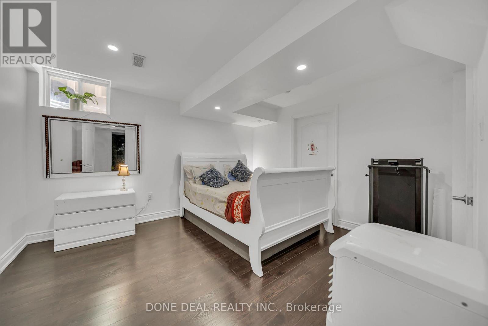 10 Lola Crescent, Brampton (Northwest Brampton), Ontario  L7A 4J7 - Photo 44 - W12212785
