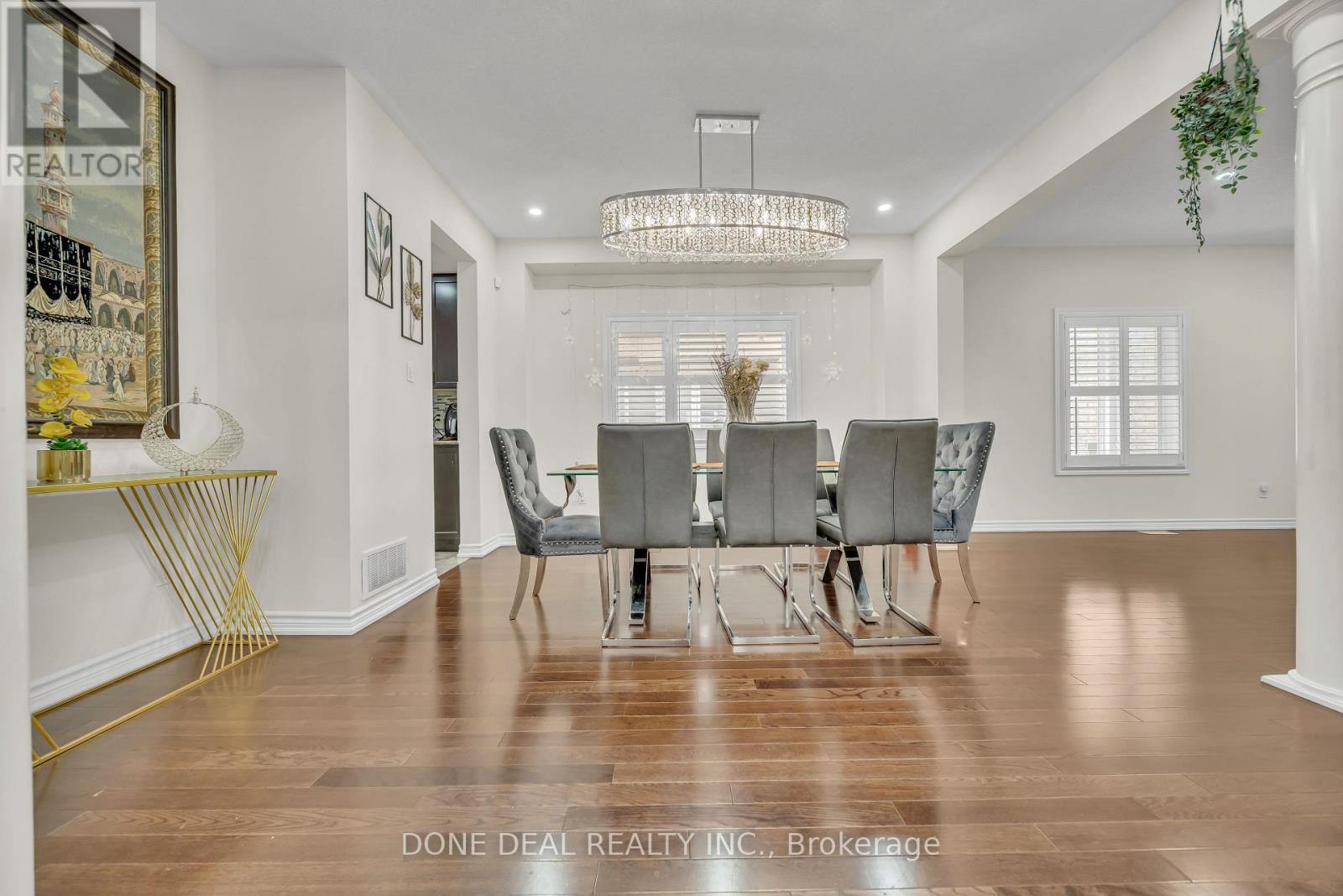 10 Lola Crescent, Brampton (Northwest Brampton), Ontario  L7A 4J7 - Photo 8 - W12212785