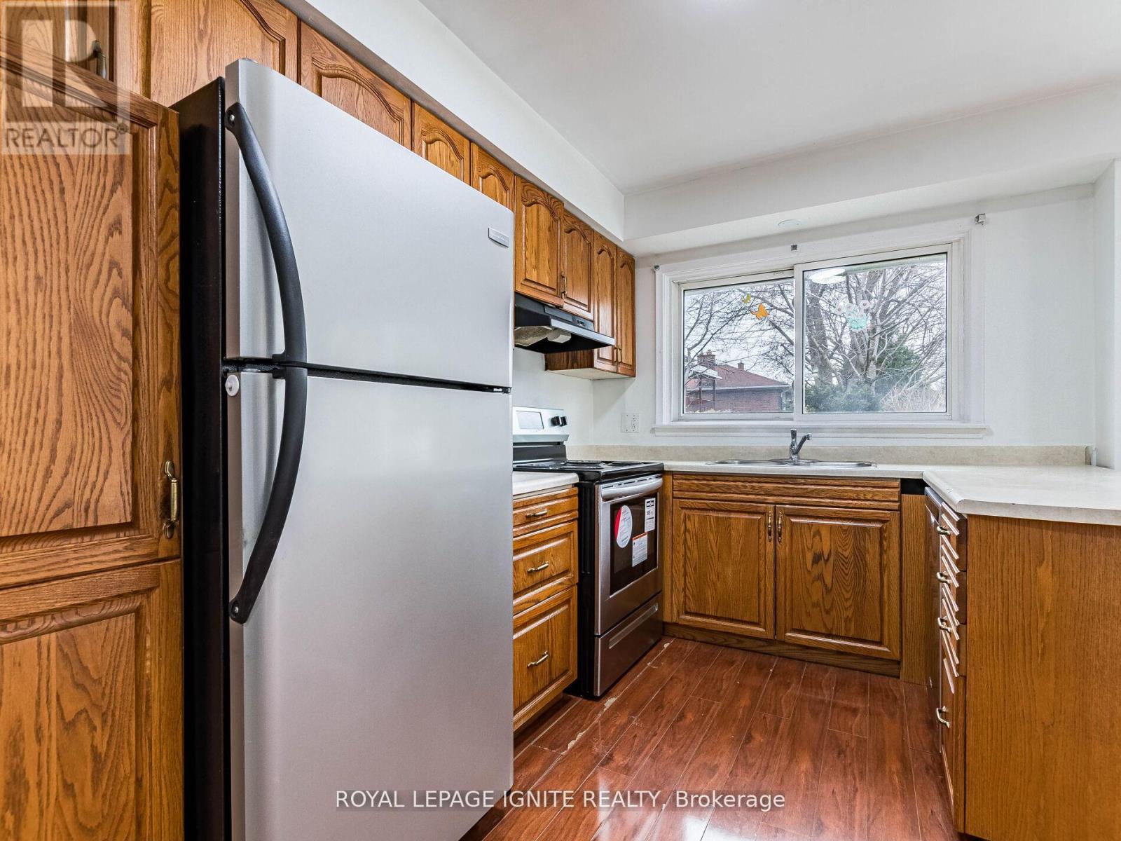 115 Northcrest Road, Toronto (Kingsview Village-The Westway), Ontario  M9R 1R5 - Photo 18 - W12212799