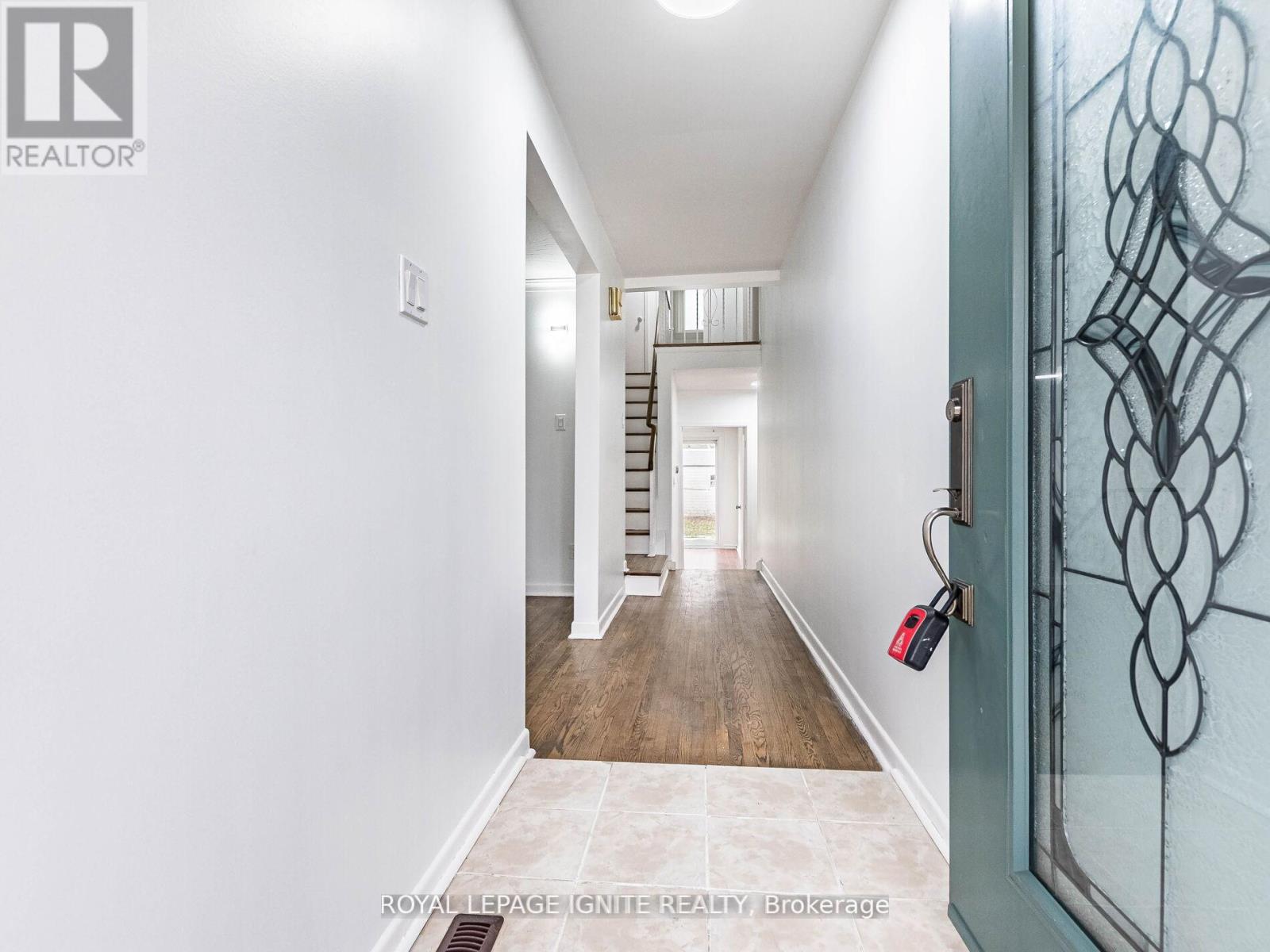 115 Northcrest Road, Toronto (Kingsview Village-The Westway), Ontario  M9R 1R5 - Photo 2 - W12212799
