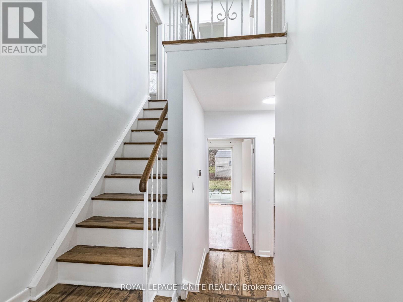 115 Northcrest Road, Toronto (Kingsview Village-The Westway), Ontario  M9R 1R5 - Photo 21 - W12212799
