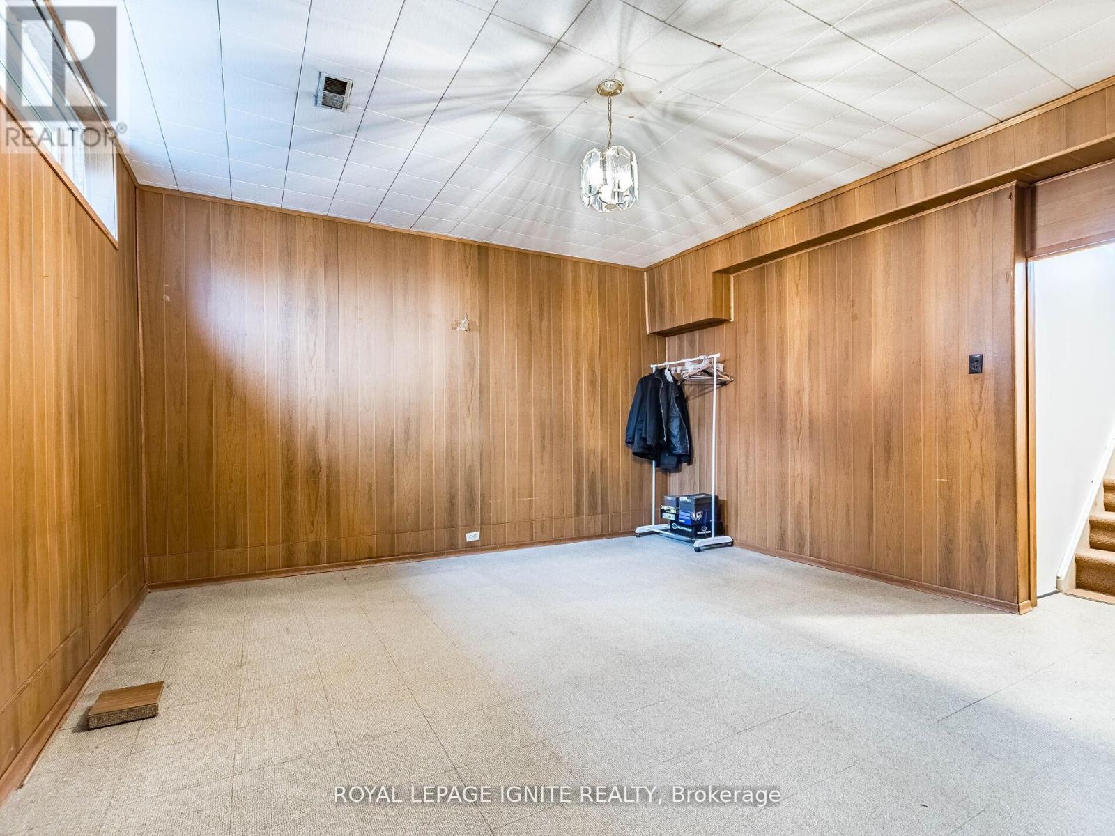 115 Northcrest Road, Toronto (Kingsview Village-The Westway), Ontario  M9R 1R5 - Photo 33 - W12212799