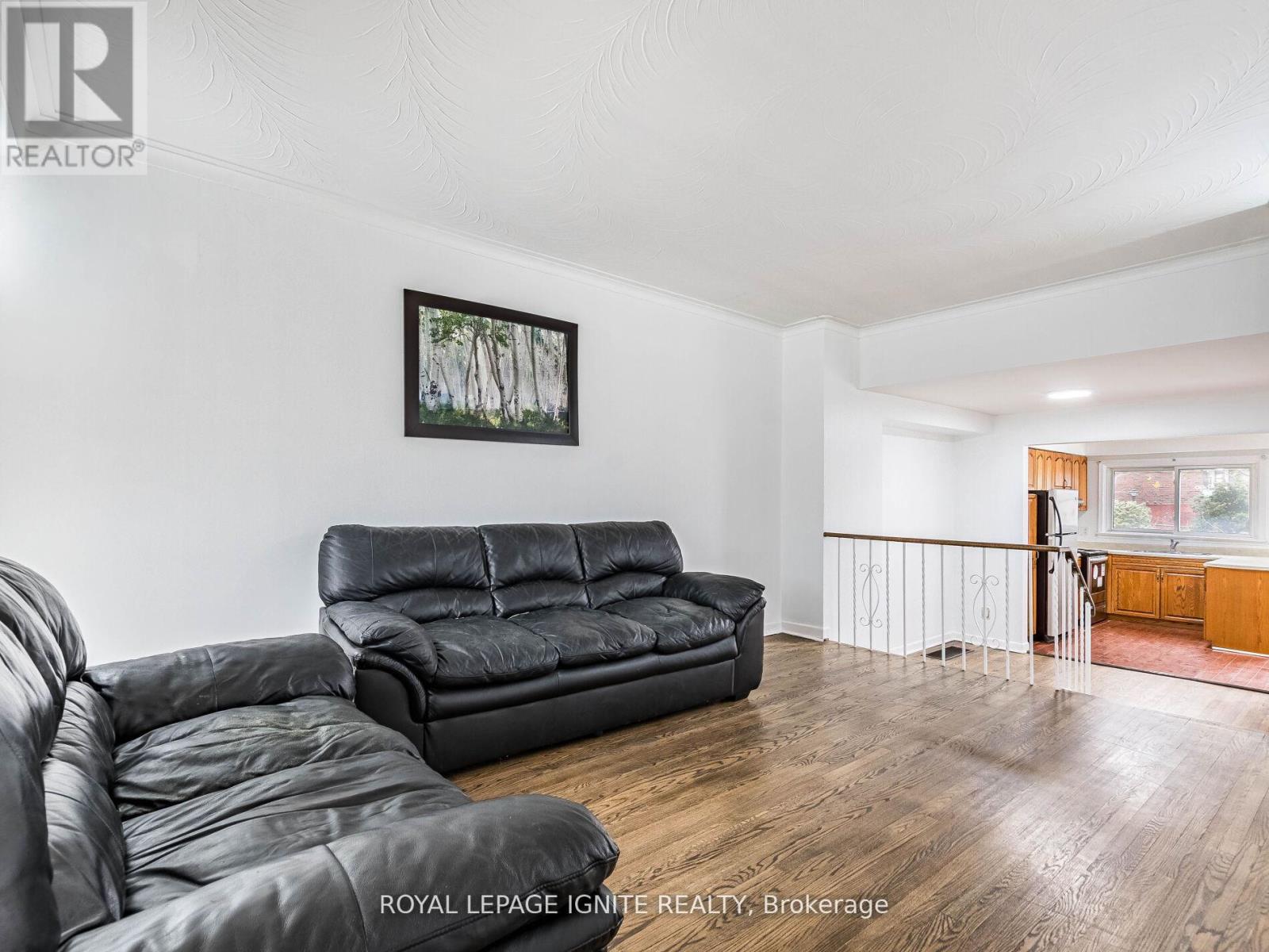 115 Northcrest Road, Toronto (Kingsview Village-The Westway), Ontario  M9R 1R5 - Photo 7 - W12212799
