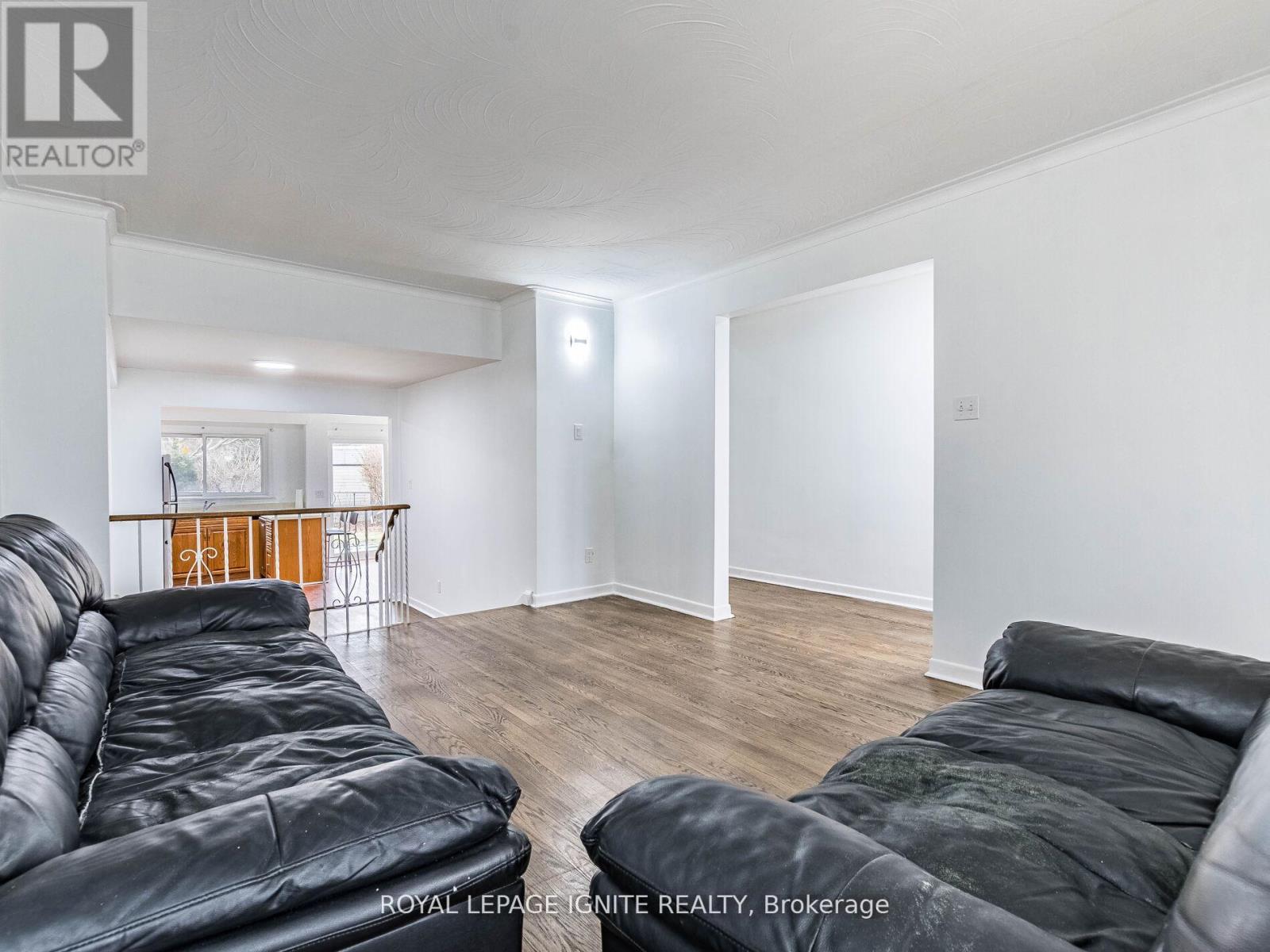 115 Northcrest Road, Toronto (Kingsview Village-The Westway), Ontario  M9R 1R5 - Photo 9 - W12212799