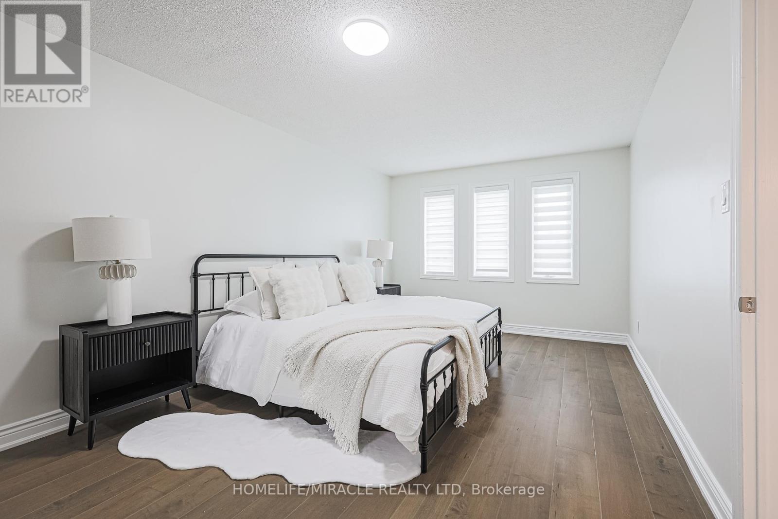 3 Hawkway Court, Brampton (Fletcher's West), Ontario  L6Y 4K7 - Photo 28 - W12212807