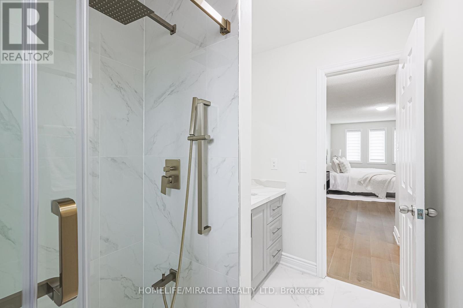 3 Hawkway Court, Brampton (Fletcher's West), Ontario  L6Y 4K7 - Photo 33 - W12212807
