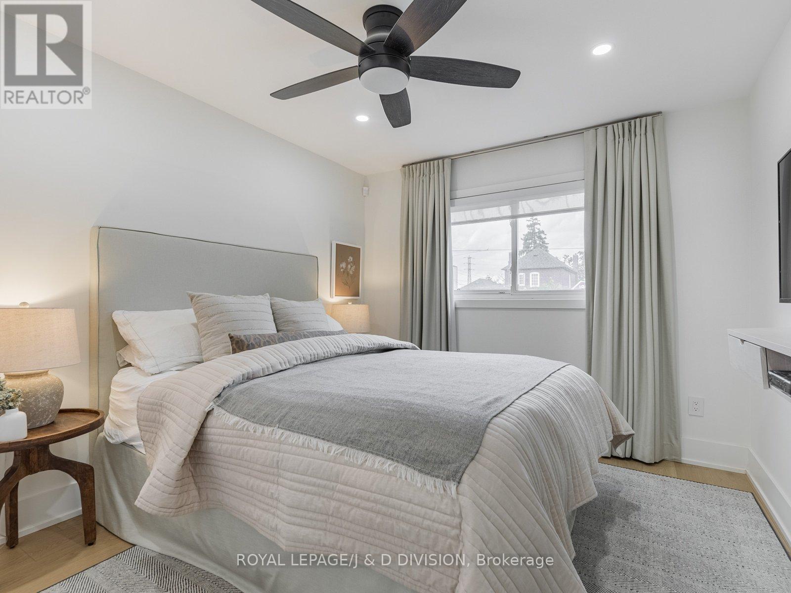 200 Belgravia Avenue, Toronto (Briar Hill-Belgravia), Ontario  M6E 2M8 - Photo 14 - W12212822