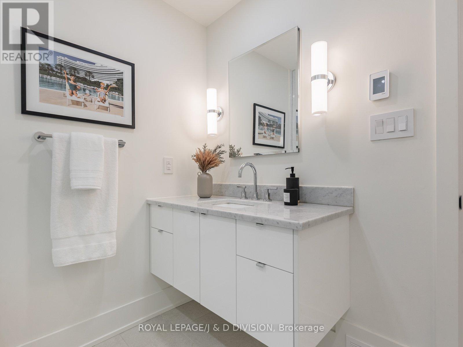 200 Belgravia Avenue, Toronto (Briar Hill-Belgravia), Ontario  M6E 2M8 - Photo 20 - W12212822