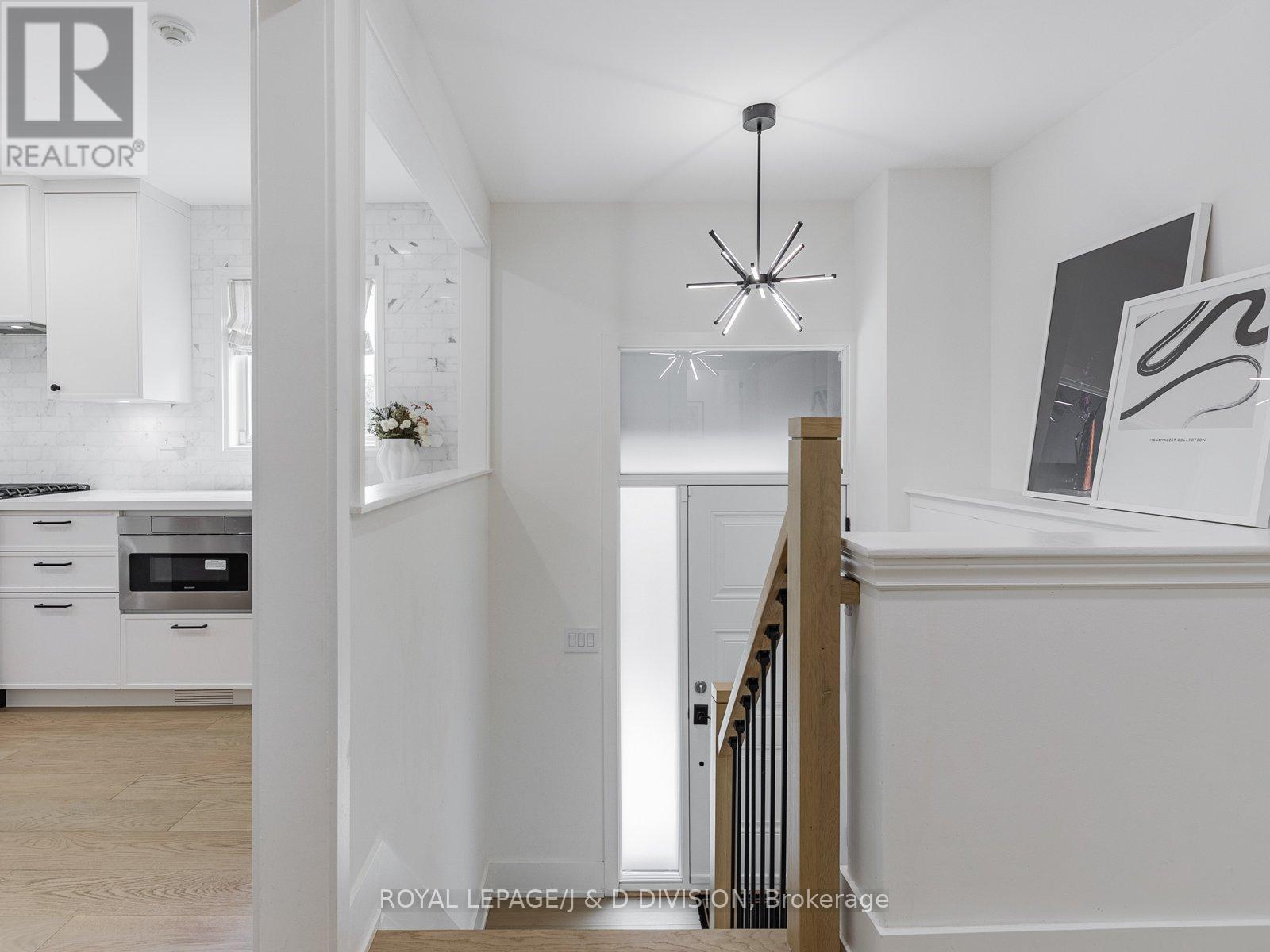 200 Belgravia Avenue, Toronto (Briar Hill-Belgravia), Ontario  M6E 2M8 - Photo 21 - W12212822