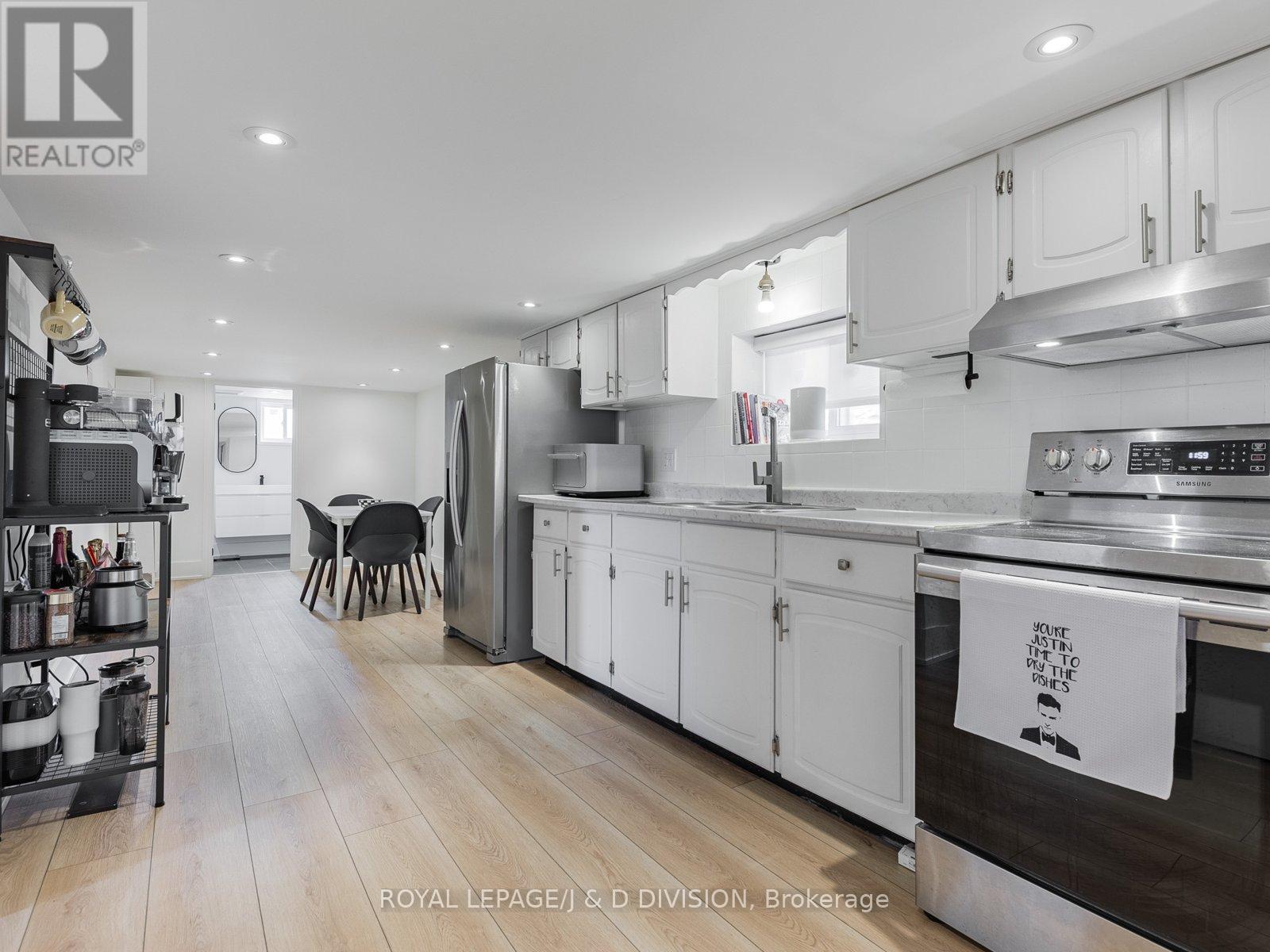 200 Belgravia Avenue, Toronto (Briar Hill-Belgravia), Ontario  M6E 2M8 - Photo 22 - W12212822