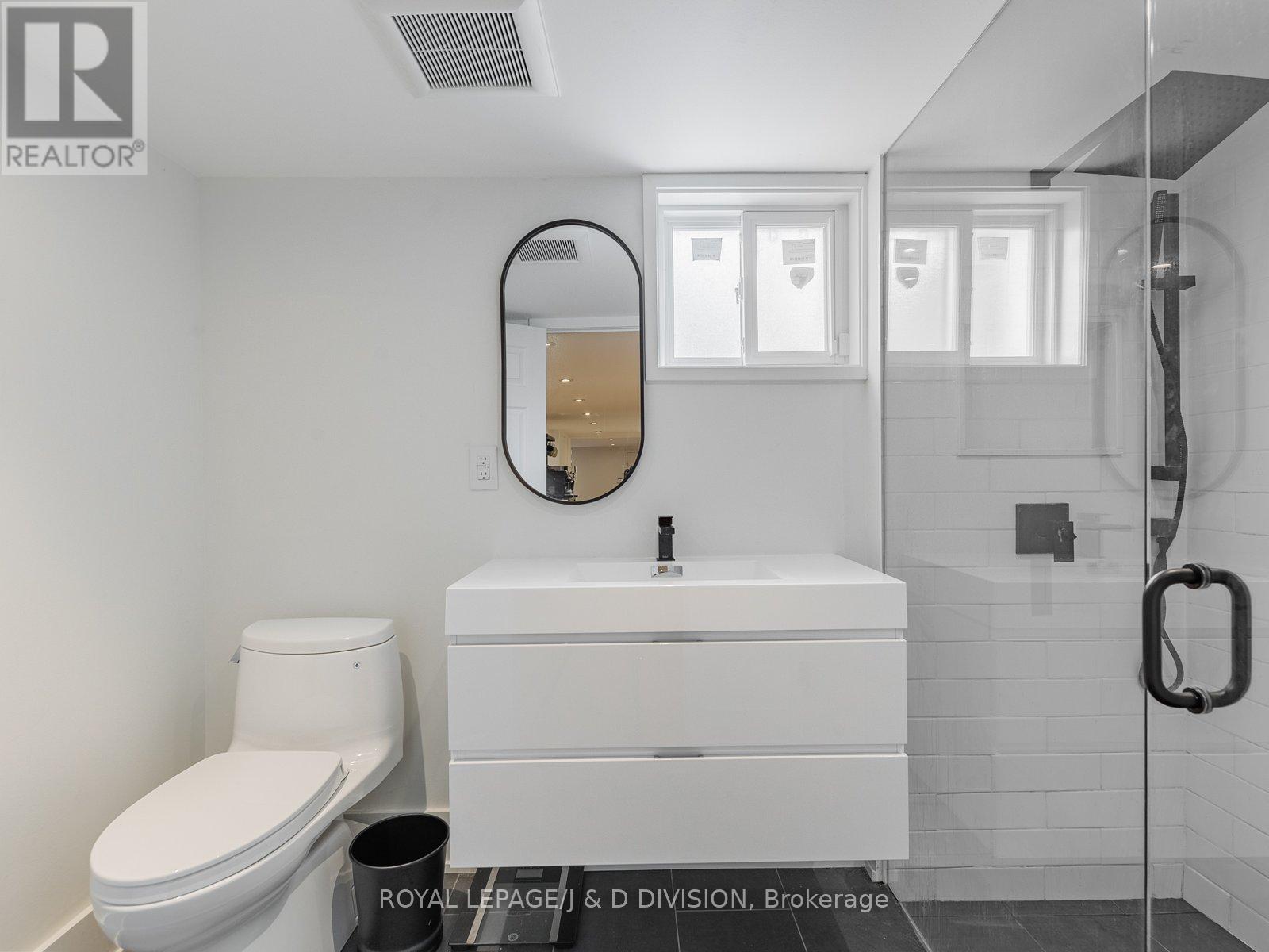 200 Belgravia Avenue, Toronto (Briar Hill-Belgravia), Ontario  M6E 2M8 - Photo 27 - W12212822
