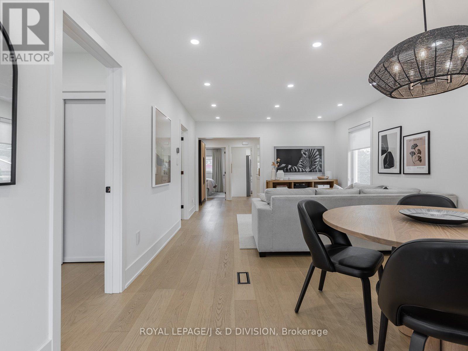 200 Belgravia Avenue, Toronto (Briar Hill-Belgravia), Ontario  M6E 2M8 - Photo 9 - W12212822
