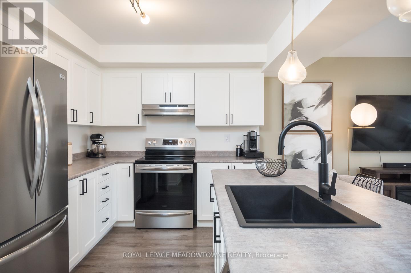 53 - 975 Whitlock Avenue, Milton, Ontario  L9E 1S9 - Photo 7 - W12212823