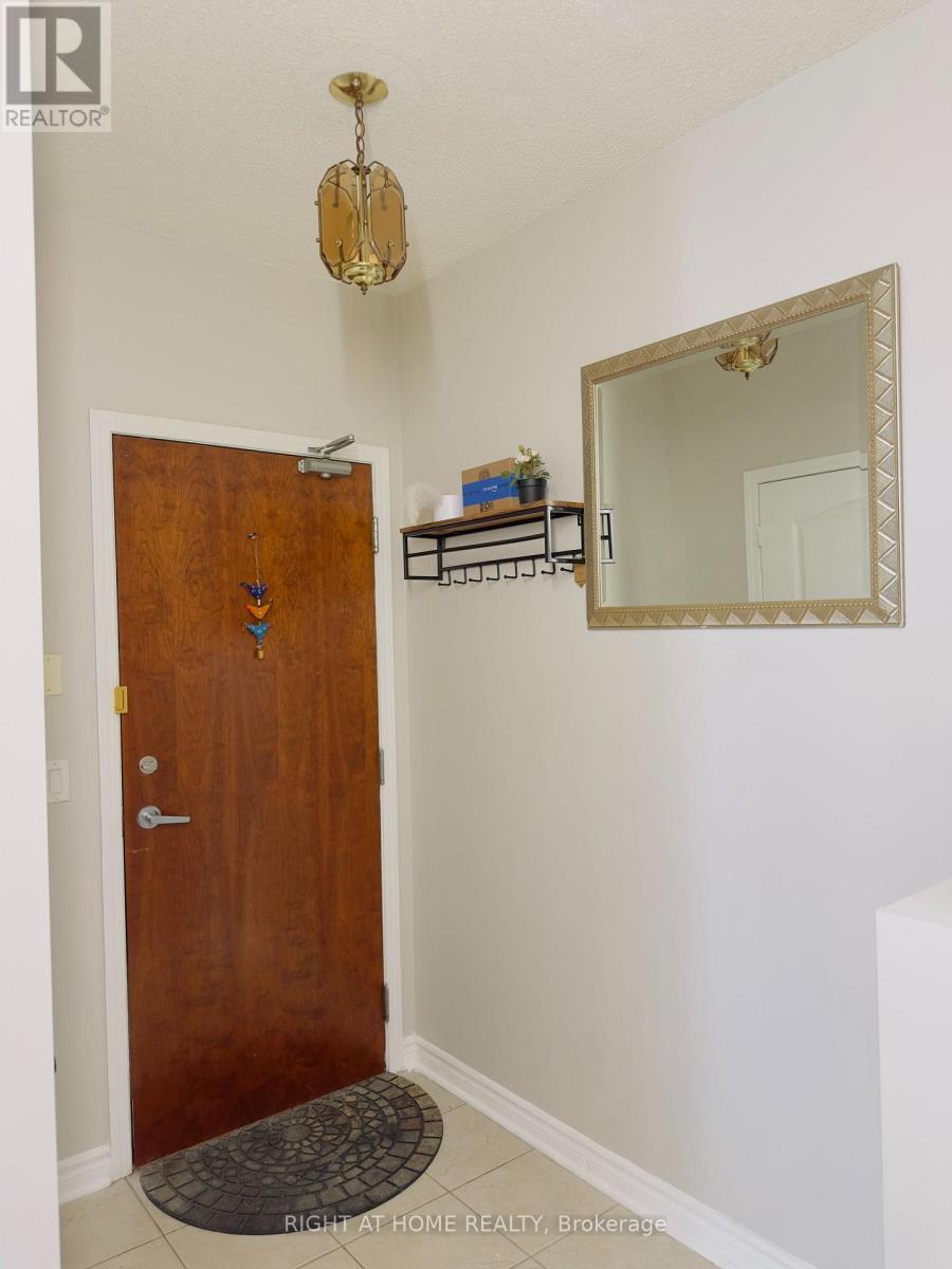 2906 - 4090 Living Arts Drive, Mississauga, Ontario  L5B 0C3 - Photo 5 - W12212824