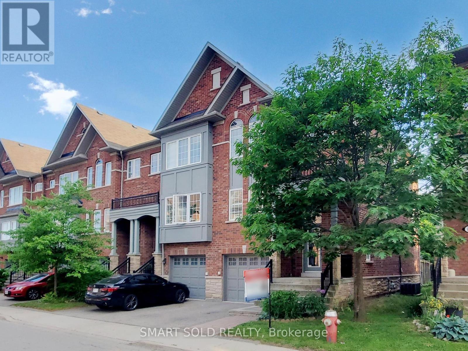 26 - 230 Paisley Boulevard W, Mississauga (Cooksville), Ontario  L5B 0C5 - Photo 2 - W12212844
