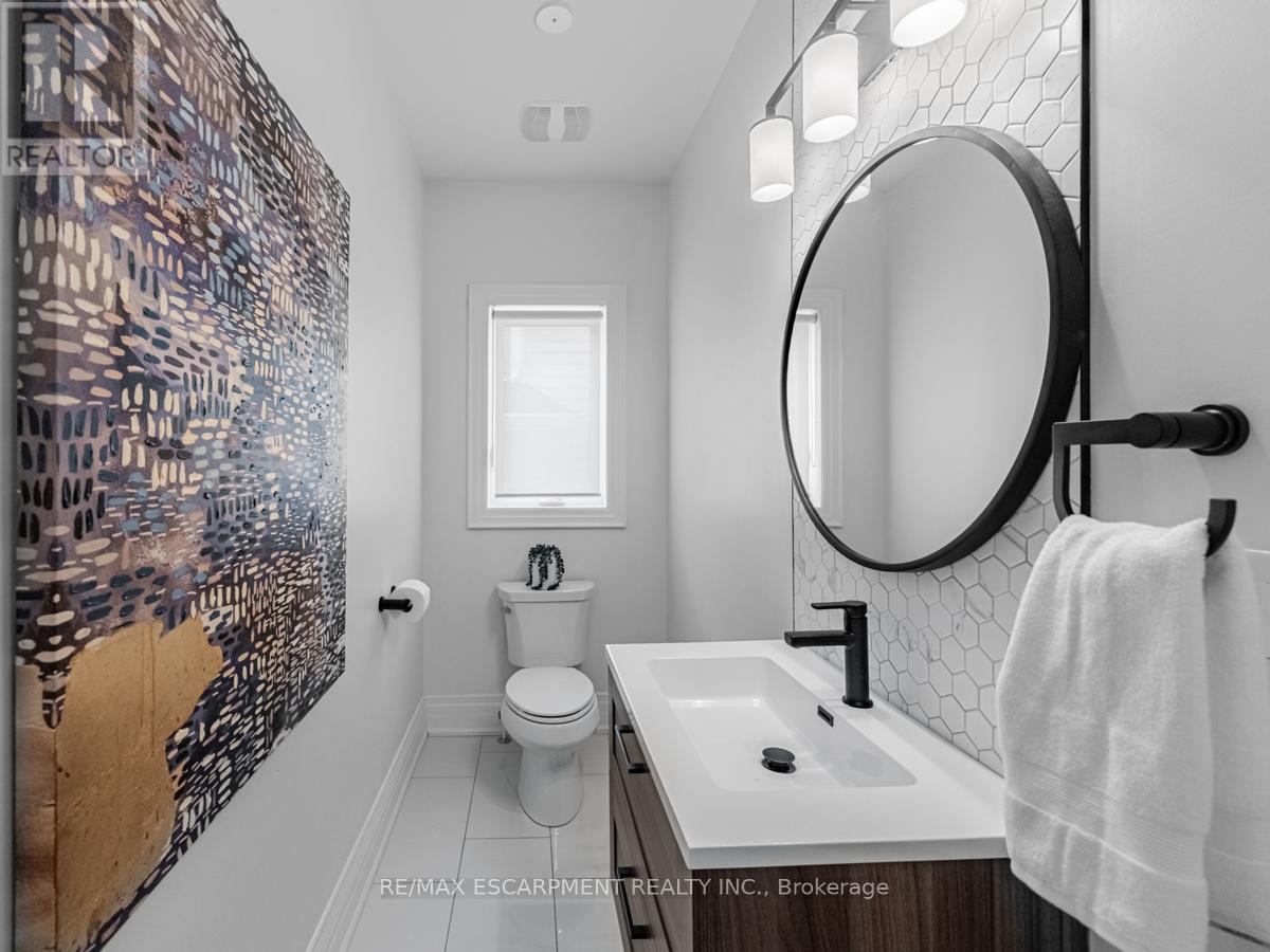 2541 Kate Common, Oakville (Br Bronte), Ontario  L6L 0E9 - Photo 21 - W12212862