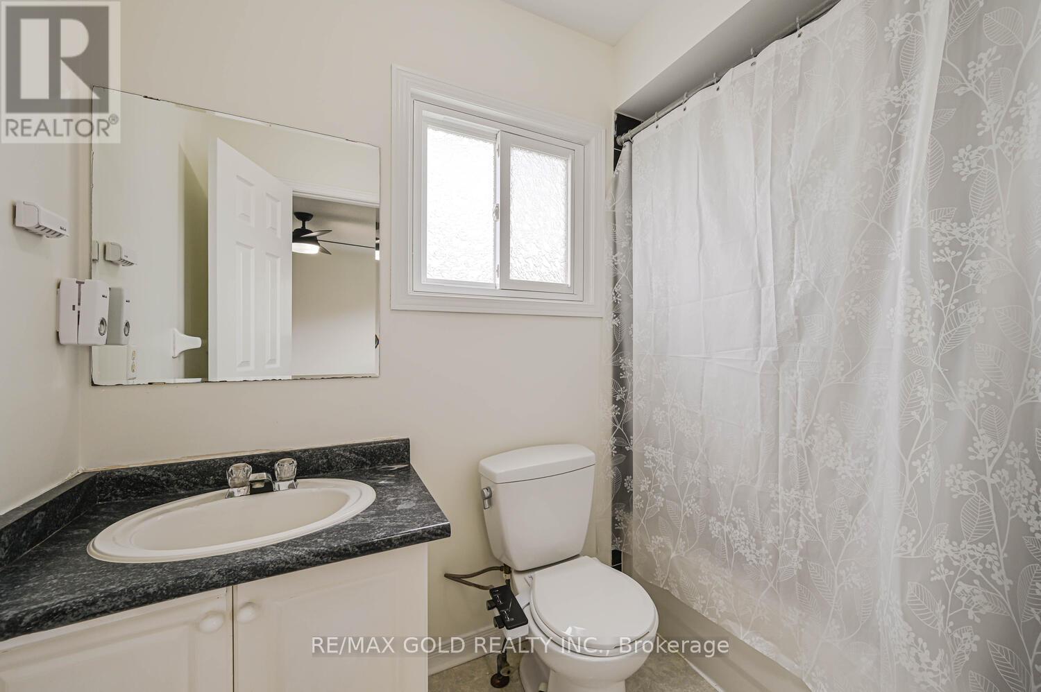 142 Sahara Trail, Brampton (Sandringham-Wellington), Ontario  L6R 1P6 - Photo 12 - W12212864