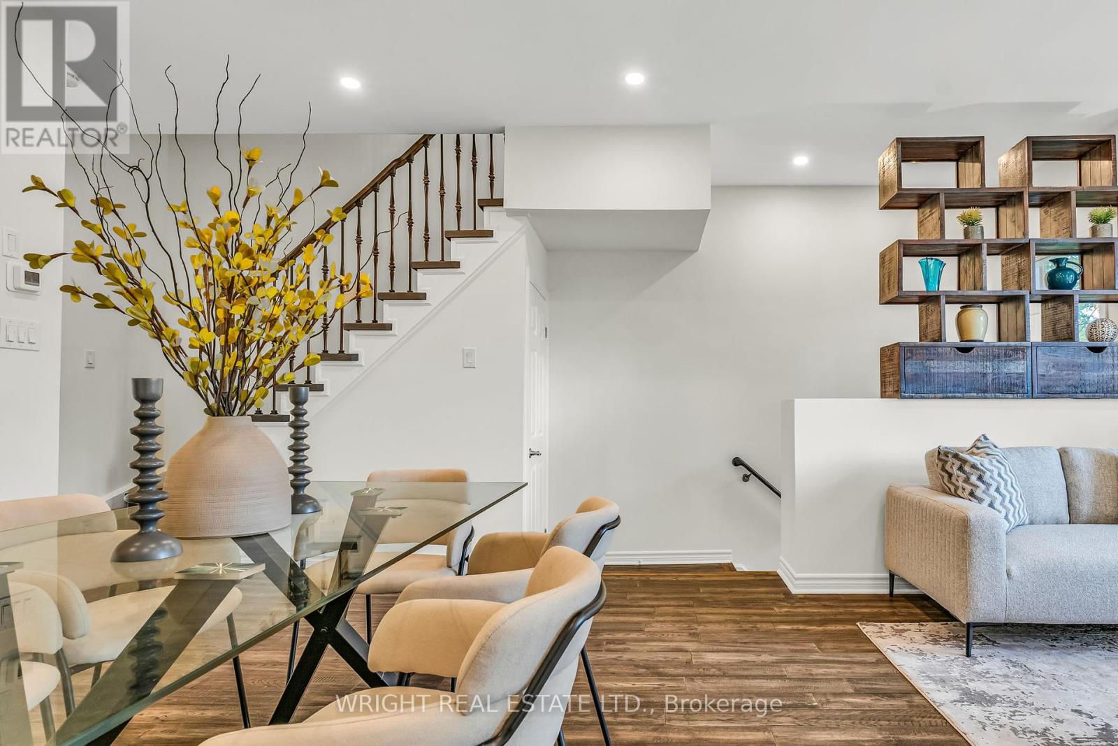 4 - 1347 Rathburn Road E, Mississauga, Ontario  L4W 5R5 - Photo 6 - W12212868