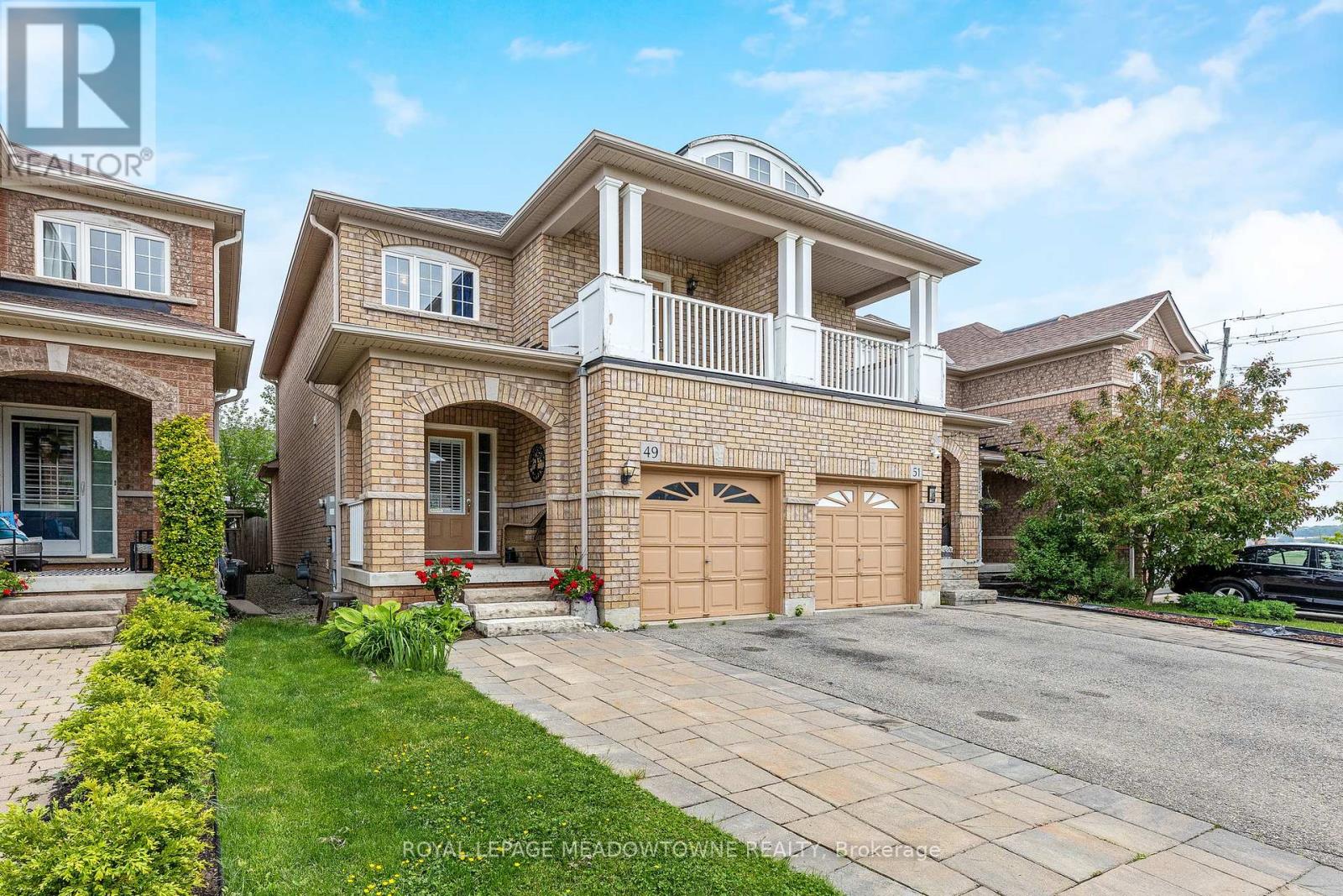 49 Lily Lane, Halton Hills (Georgetown), Ontario  L7G 6N1 - Photo 2 - W12212871