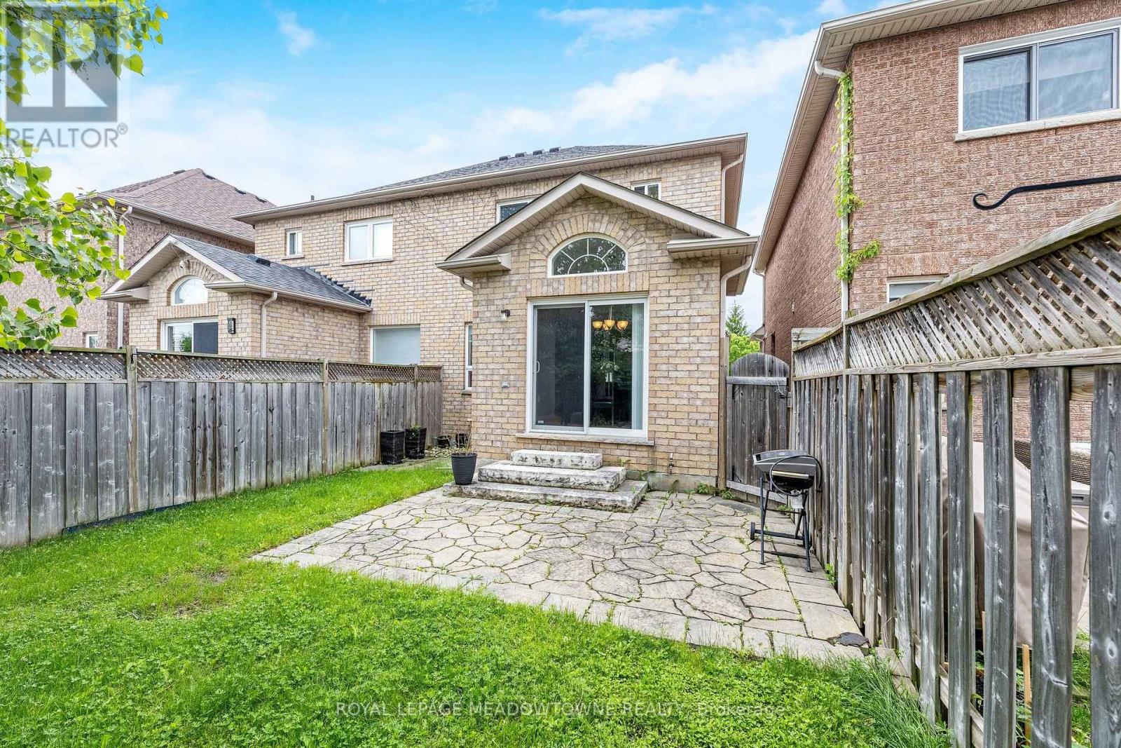 49 Lily Lane, Halton Hills (Georgetown), Ontario  L7G 6N1 - Photo 30 - W12212871
