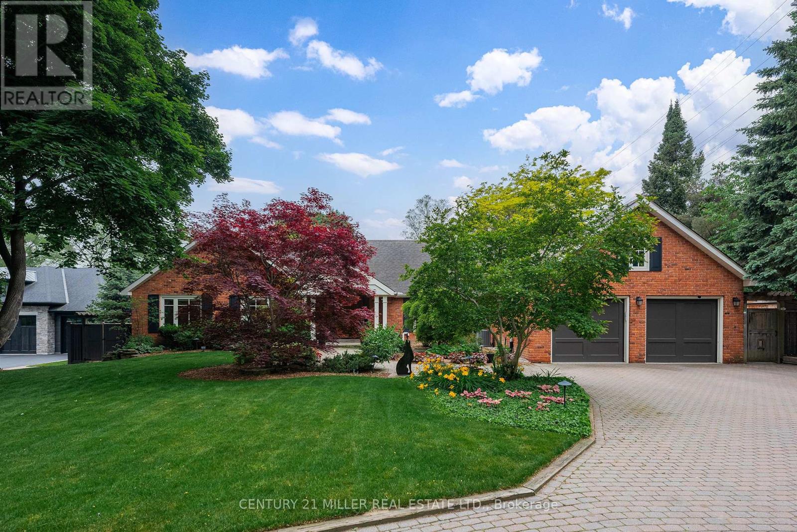 272 MAPLE GROVE DRIVE, Oakville, Ontario