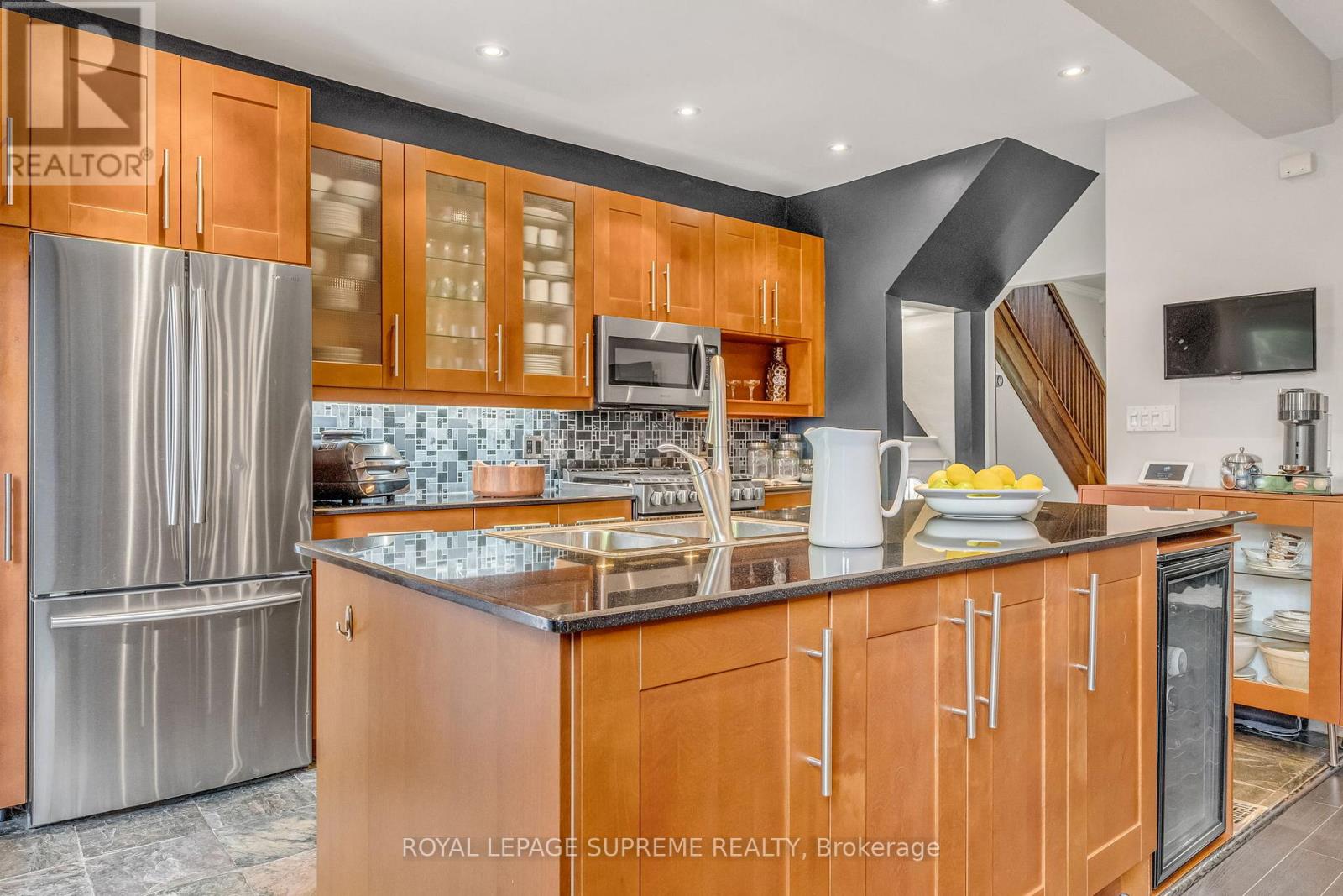 111 Blackthorn Avenue, Toronto (Weston-Pellam Park), Ontario  M6N 3H4 - Photo 13 - W12212879