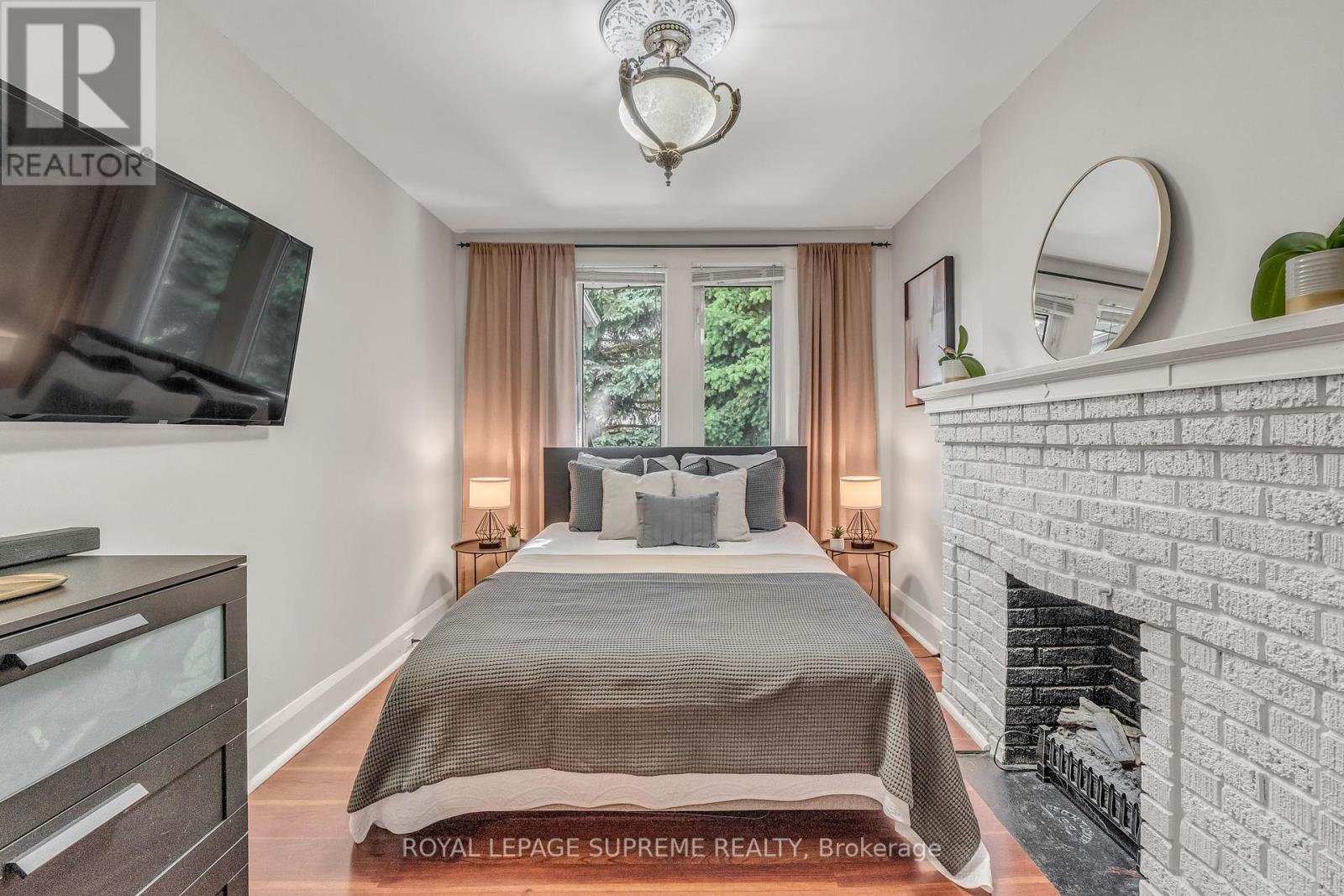 111 Blackthorn Avenue, Toronto (Weston-Pellam Park), Ontario  M6N 3H4 - Photo 24 - W12212879
