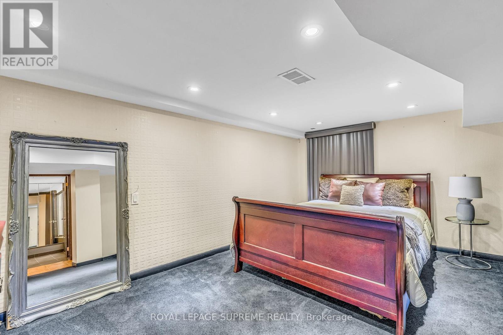 111 Blackthorn Avenue, Toronto (Weston-Pellam Park), Ontario  M6N 3H4 - Photo 32 - W12212879