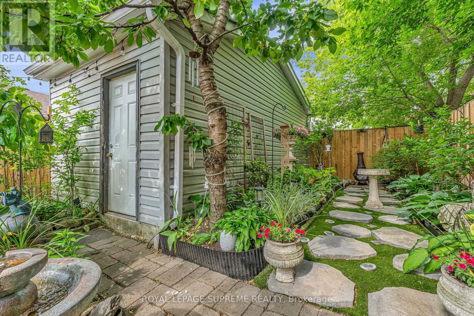 111 Blackthorn Avenue, Toronto (Weston-Pellam Park), Ontario  M6N 3H4 - Photo 45 - W12212879