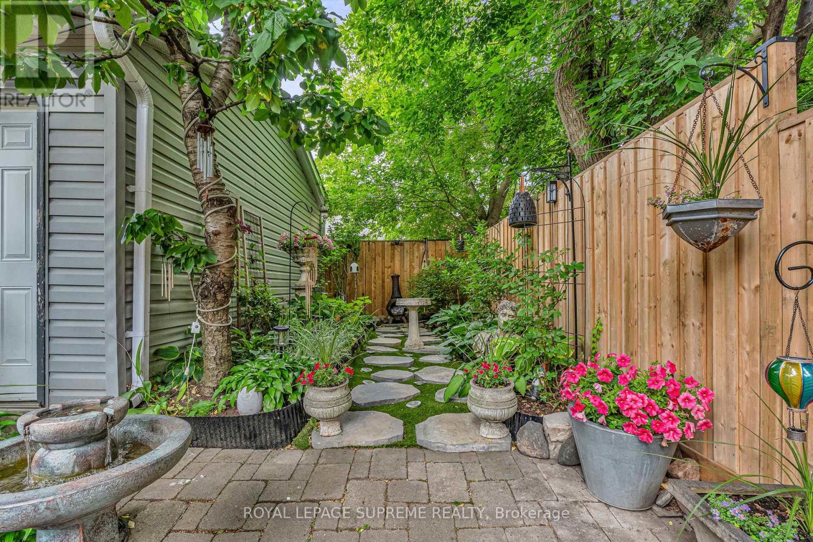 111 Blackthorn Avenue, Toronto (Weston-Pellam Park), Ontario  M6N 3H4 - Photo 46 - W12212879