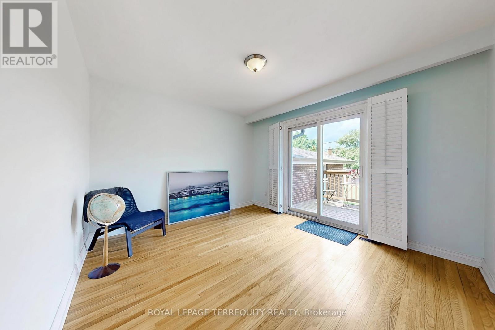 8 Cromer Place, Toronto (Willowridge-Martingrove-Richview), Ontario  M9R 2E1 - Photo 17 - W12212884